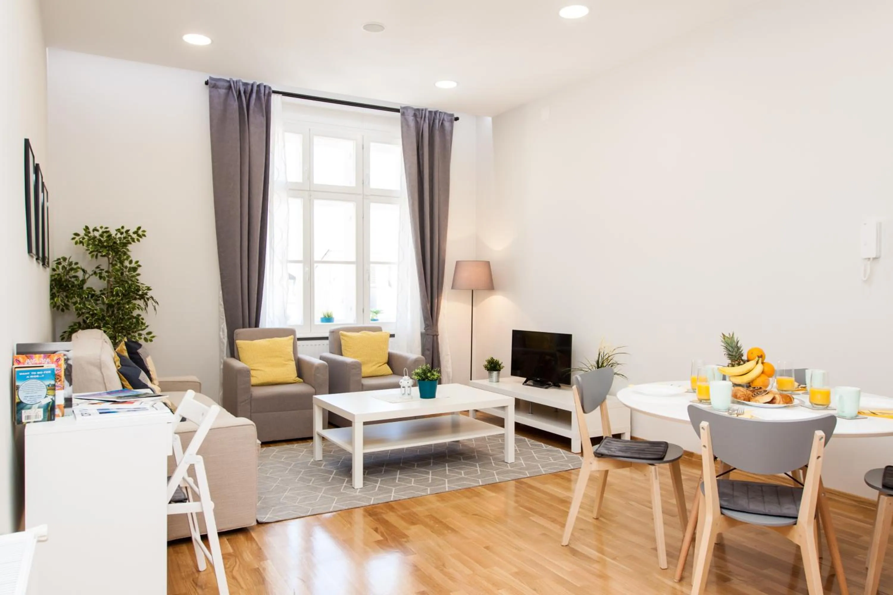 Living room in Luxury Main Square Apartments