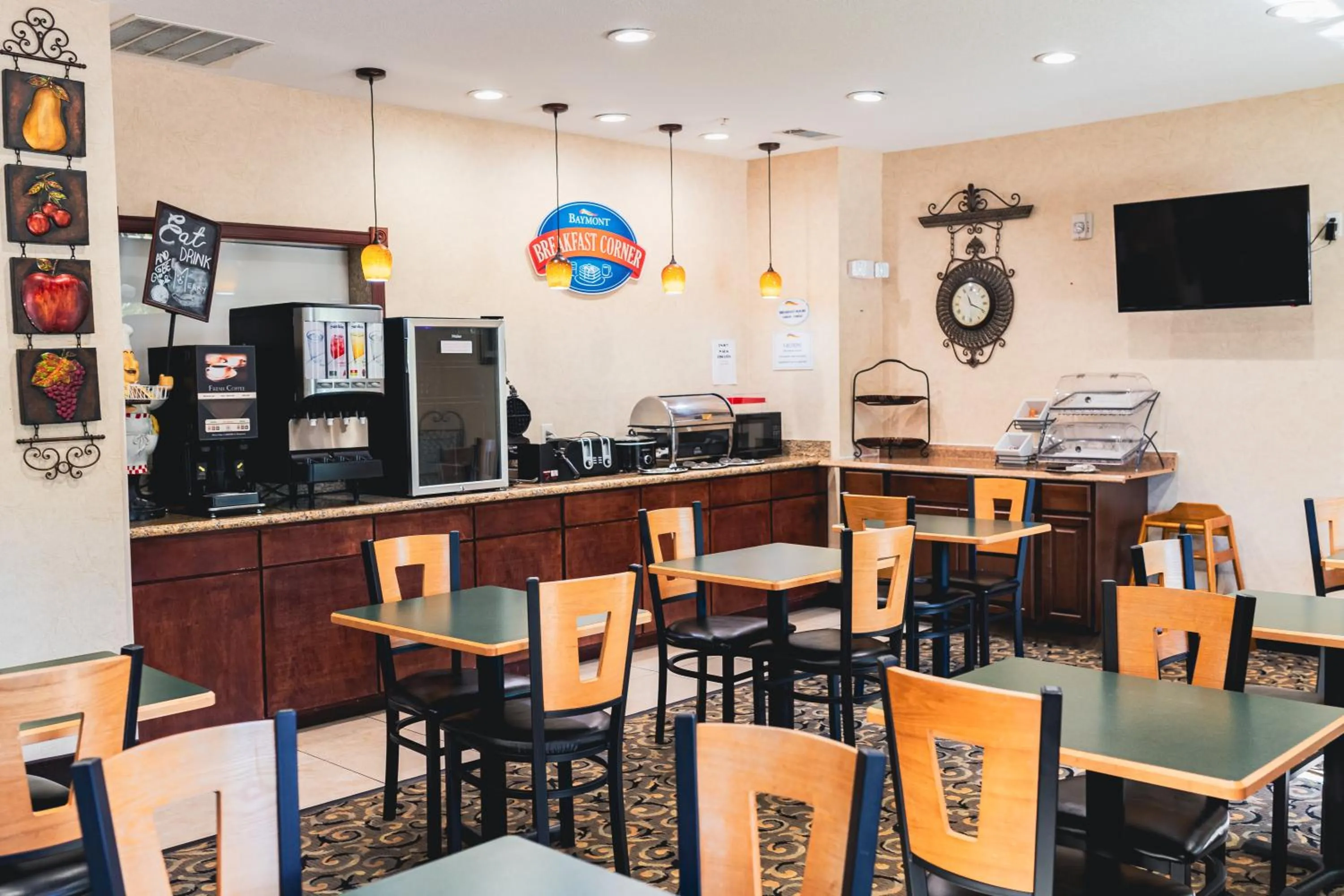 Breakfast in Baymont by Wyndham Tyler