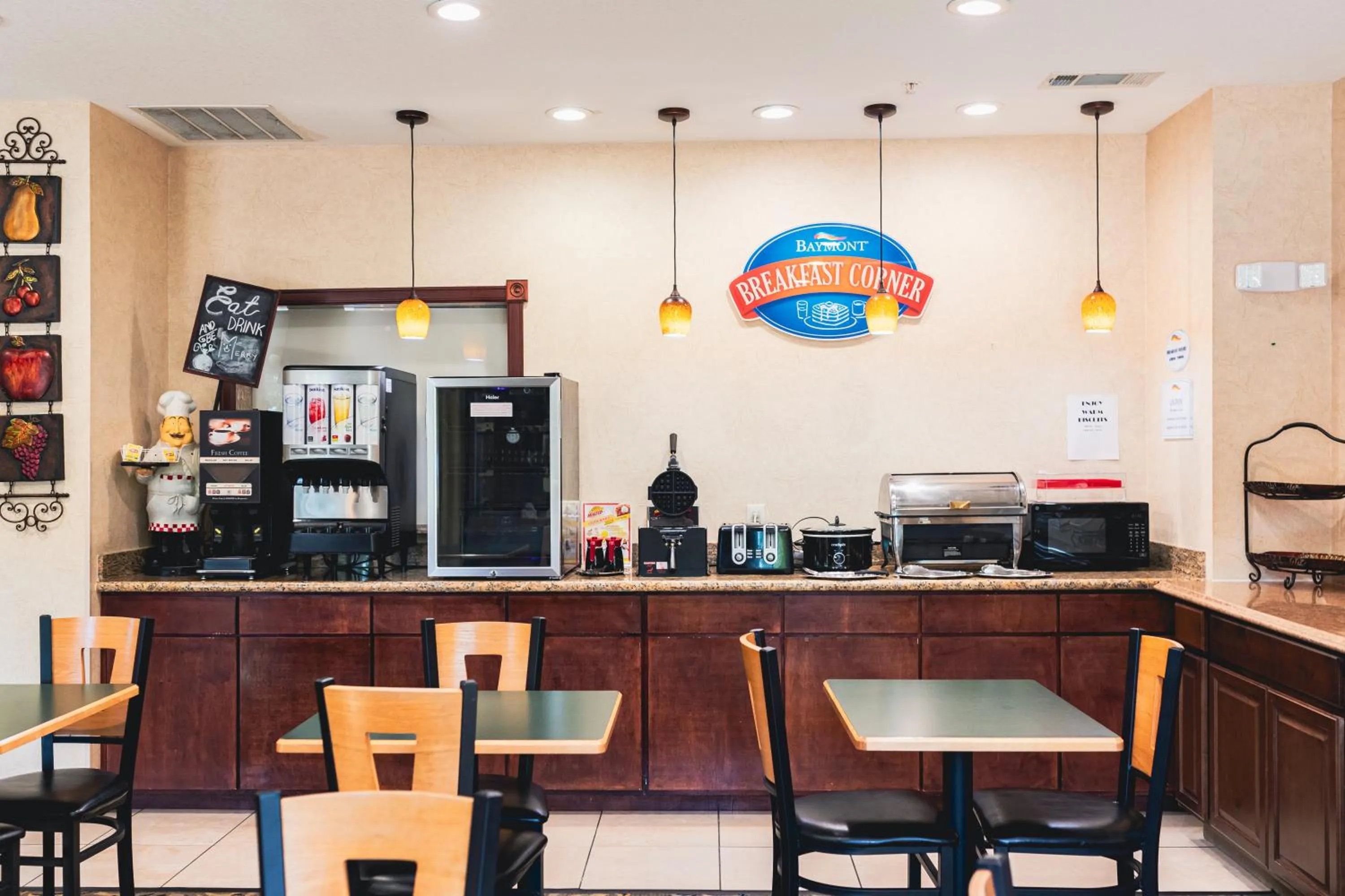 Breakfast in Baymont by Wyndham Tyler