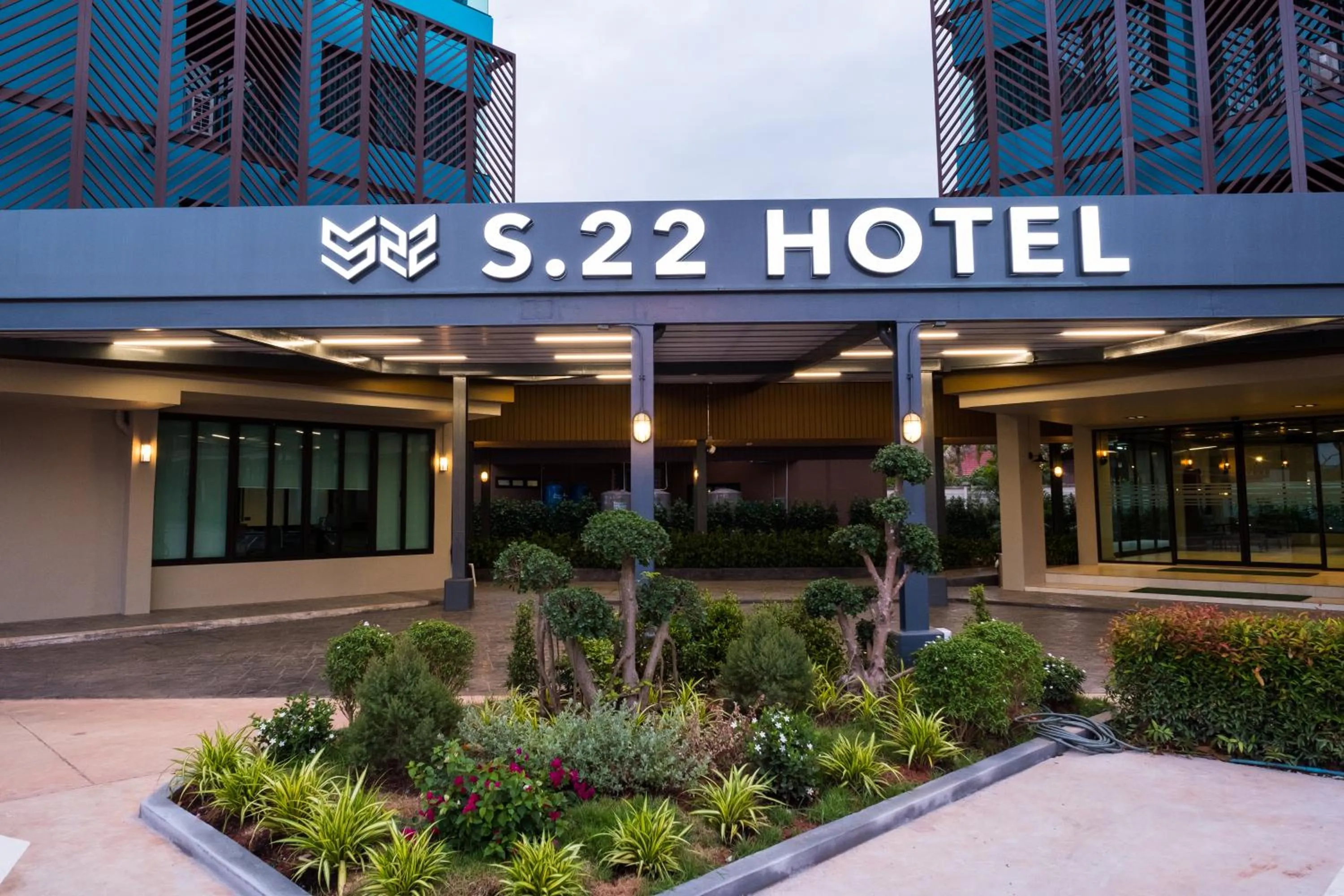 Property building in S.22 Hotel Suratthani