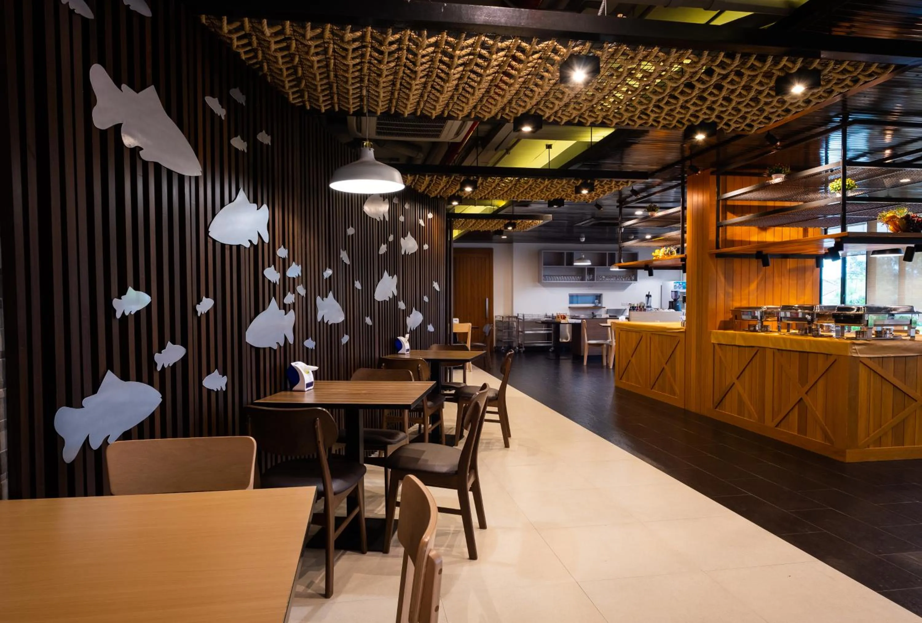 Restaurant/places to eat in S.22 Hotel Suratthani