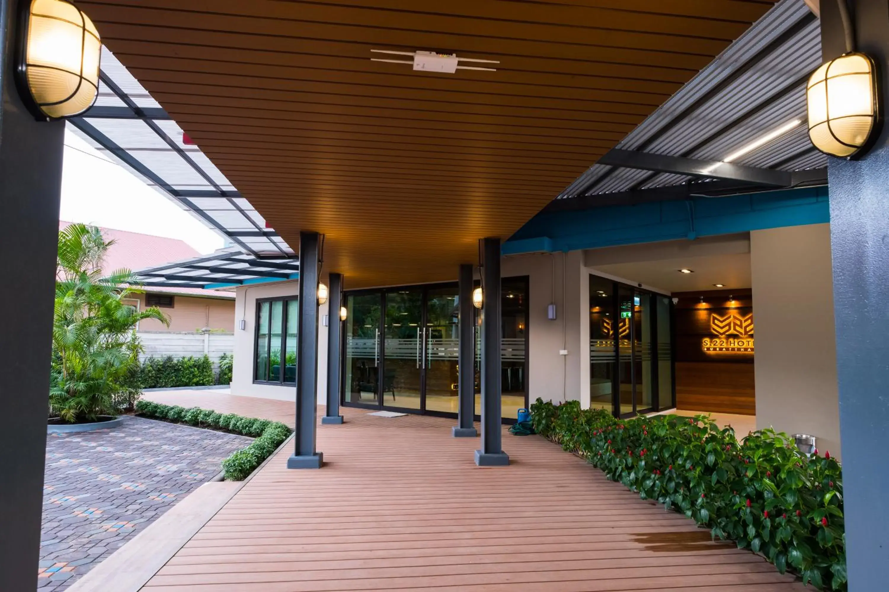 Property building in S.22 Hotel Suratthani Property building in S.22 Hotel Suratthani