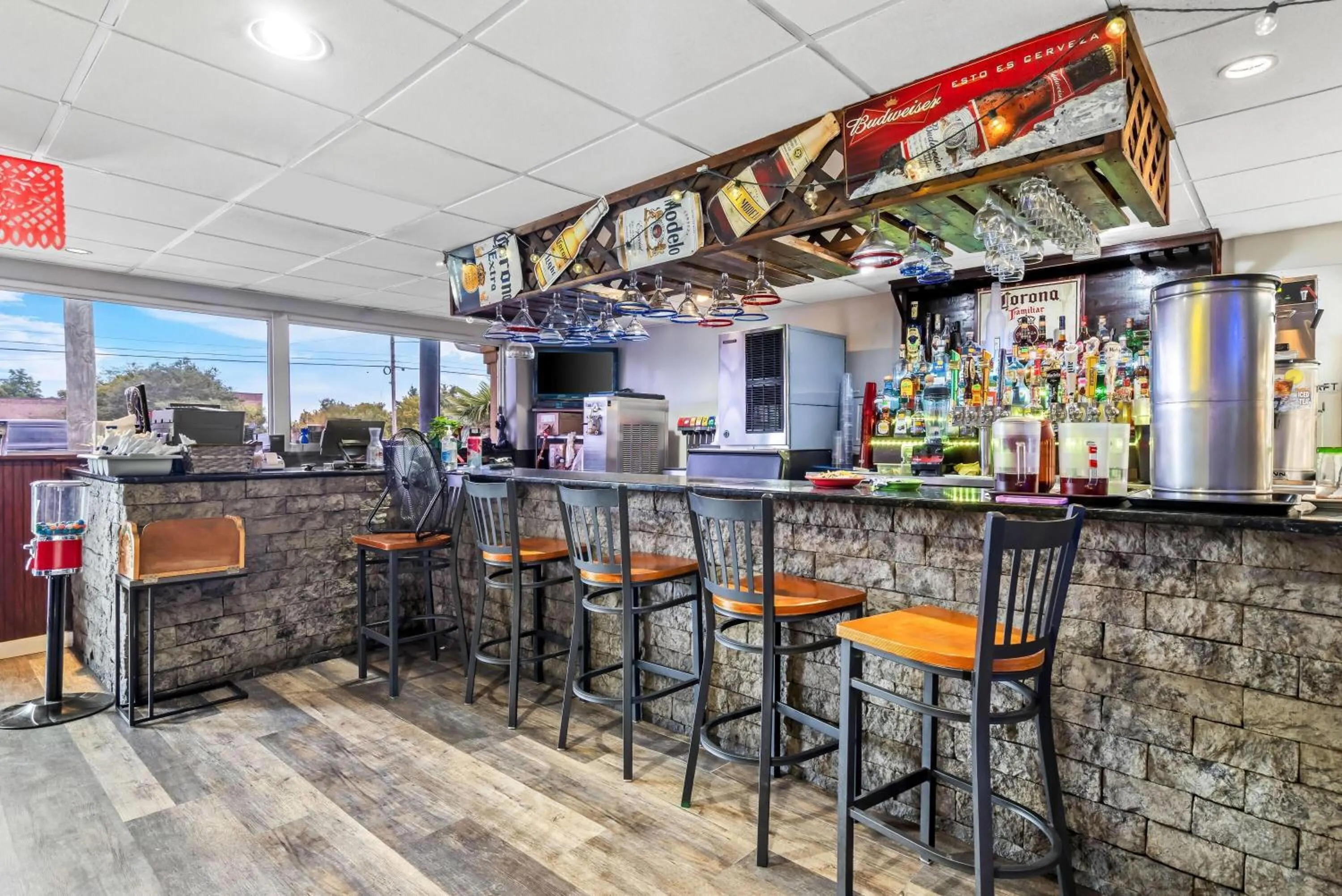 Restaurant/places to eat in Days Inn by Wyndham Jacksonville NC