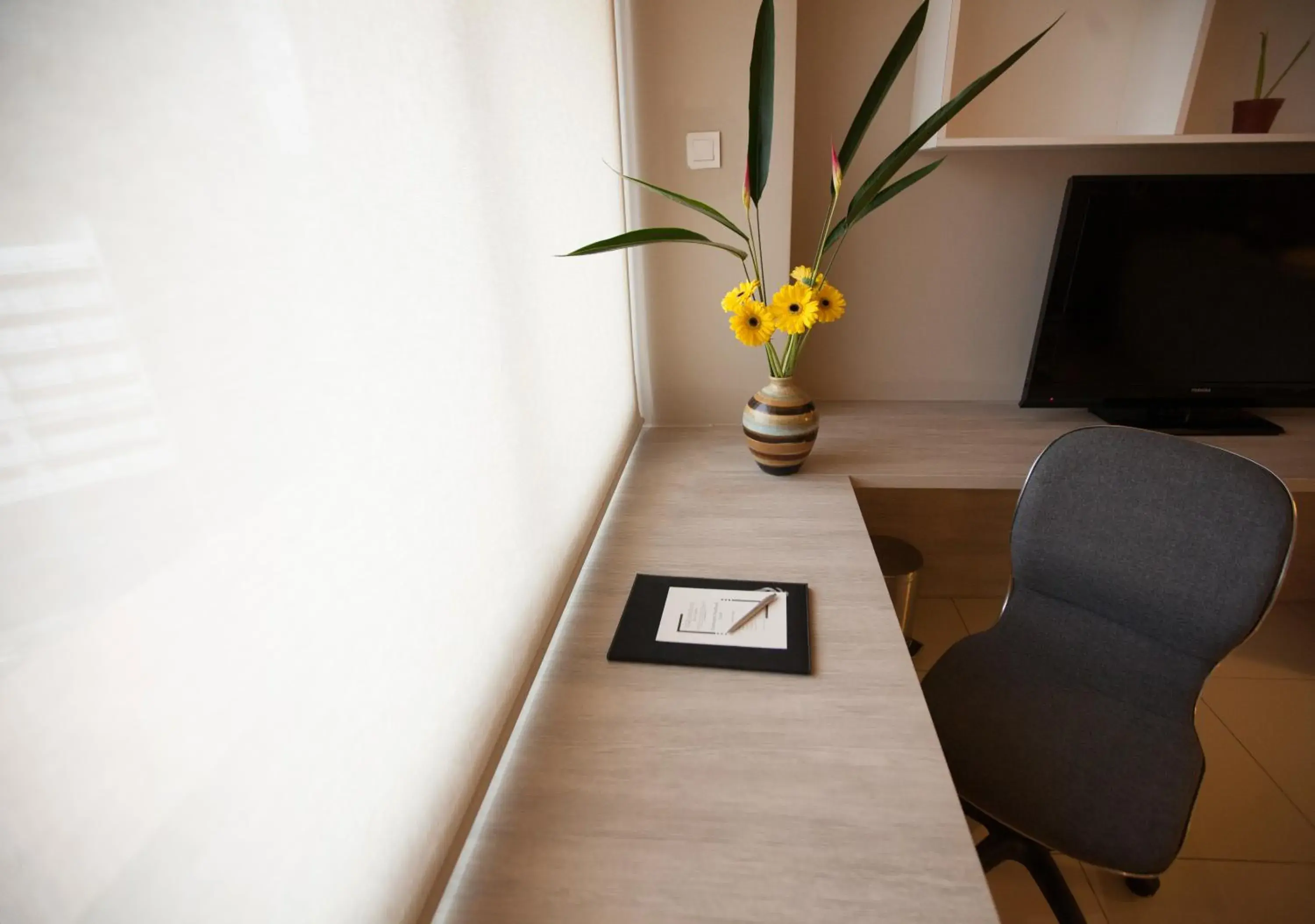 Deluxe Single Room in Le Quadri Kuala Lumpur By UCSI Hotels Deluxe Single Room in Le Quadri Kuala Lumpur By UCSI Hotels