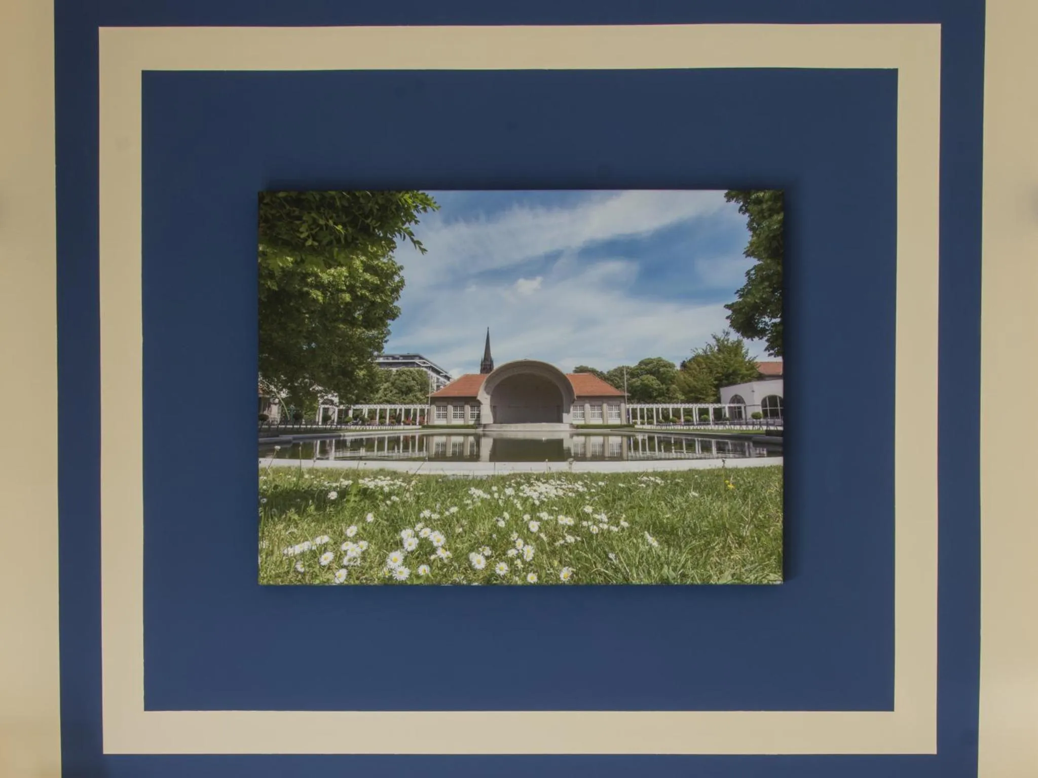 Decorative detail in Ducky’s Restaurant | Events | Hotel