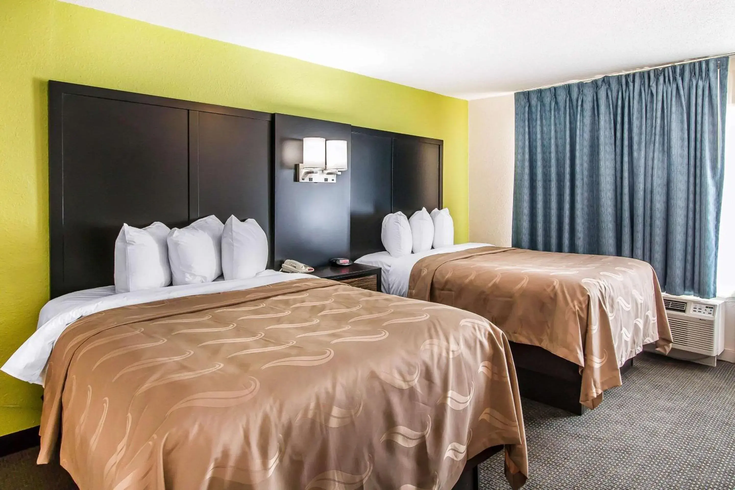 Photo of the whole room, Bed in Quality Inn Hinesville - Fort Stewart Area Photo of the whole room, Bed in Quality Inn Hinesville - Fort Stewart Area