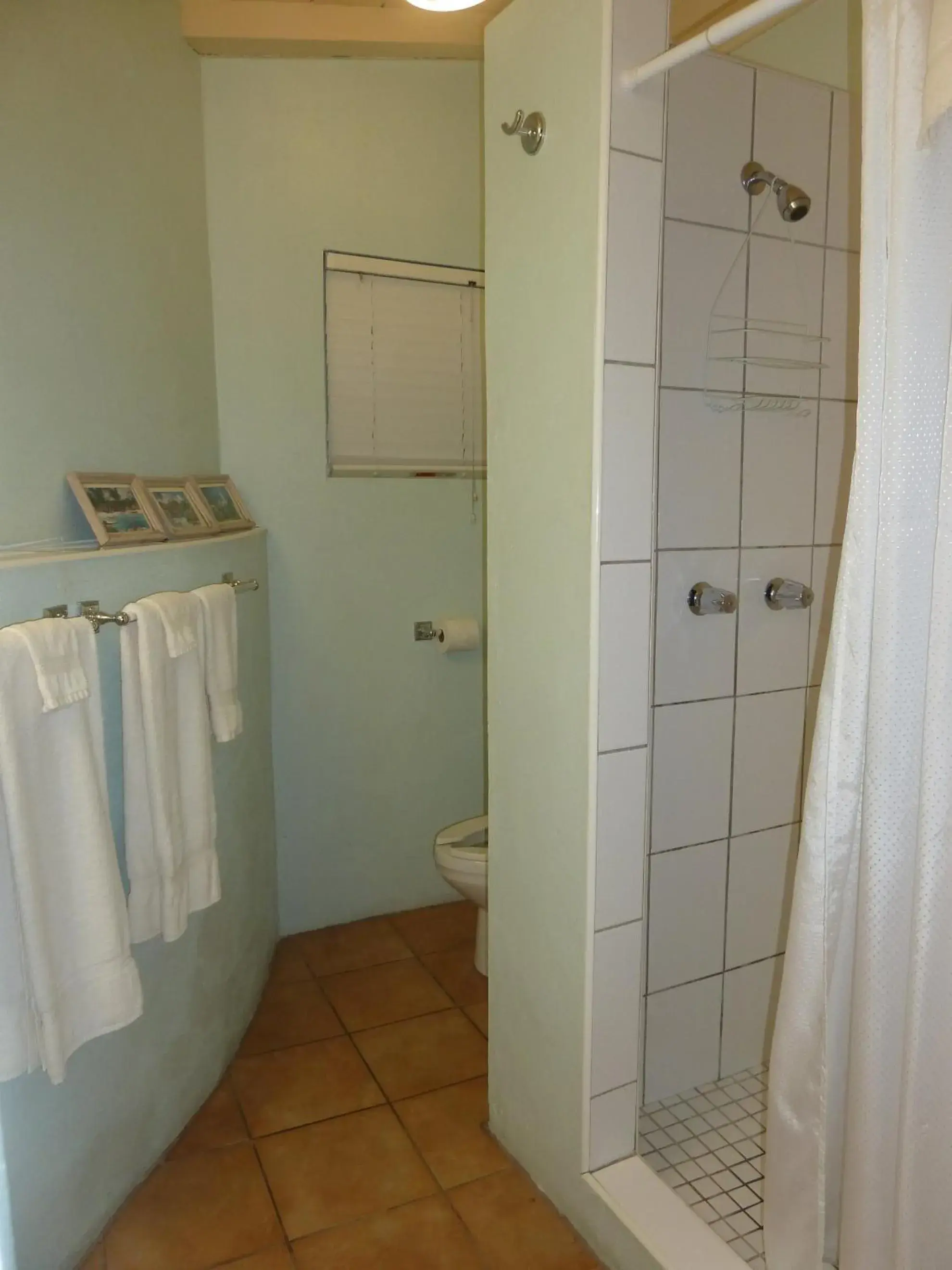 Queen Room in Galleon House Hotel Queen Room in Galleon House Hotel