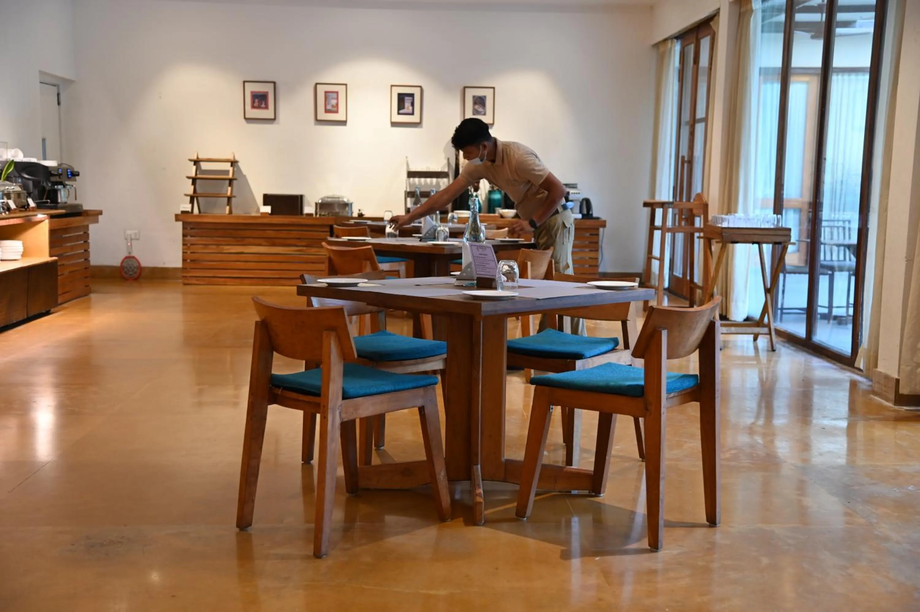 Restaurant/places to eat in Saraca Resort & Spa Corbett