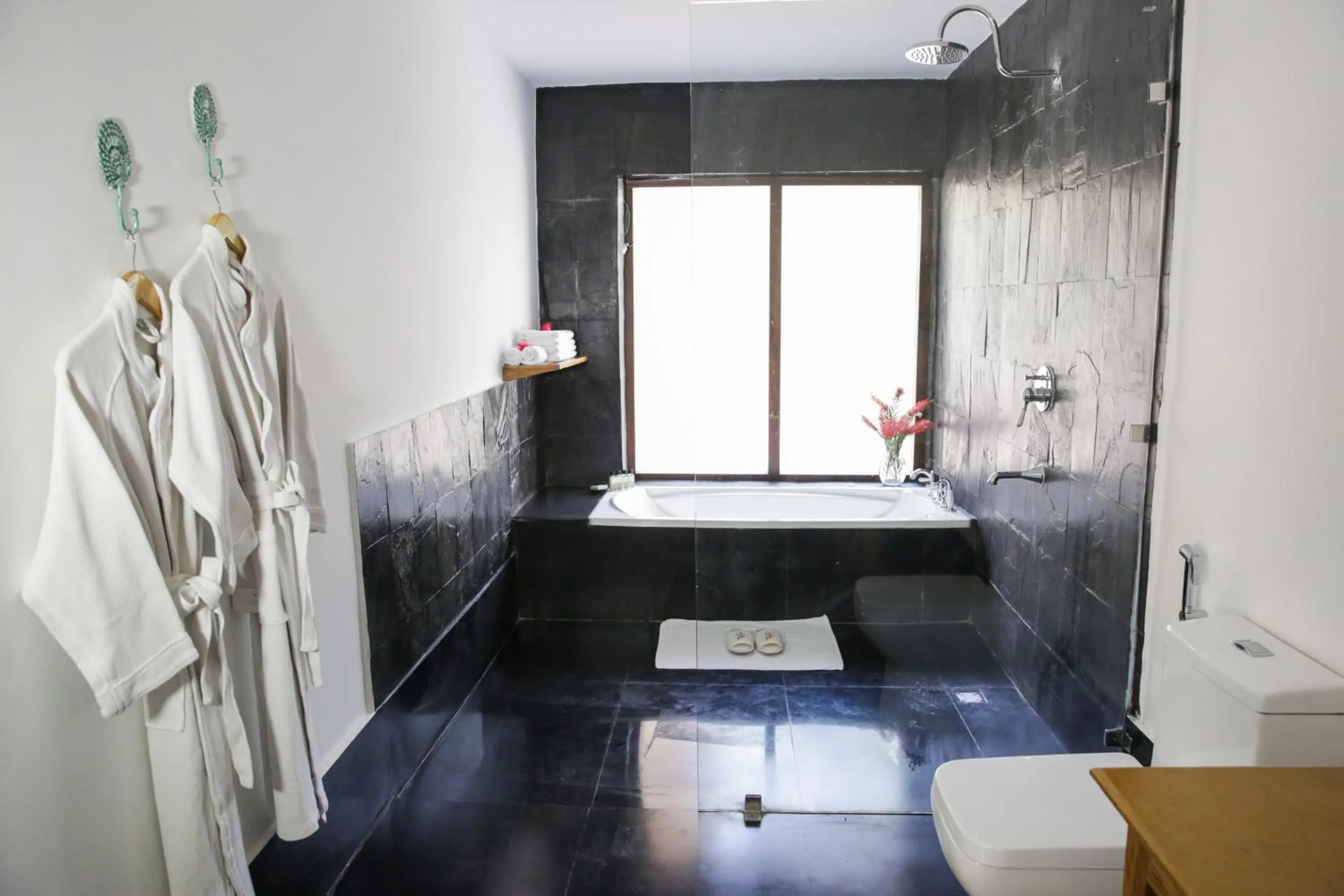 Bathroom in Saraca Resort & Spa Corbett