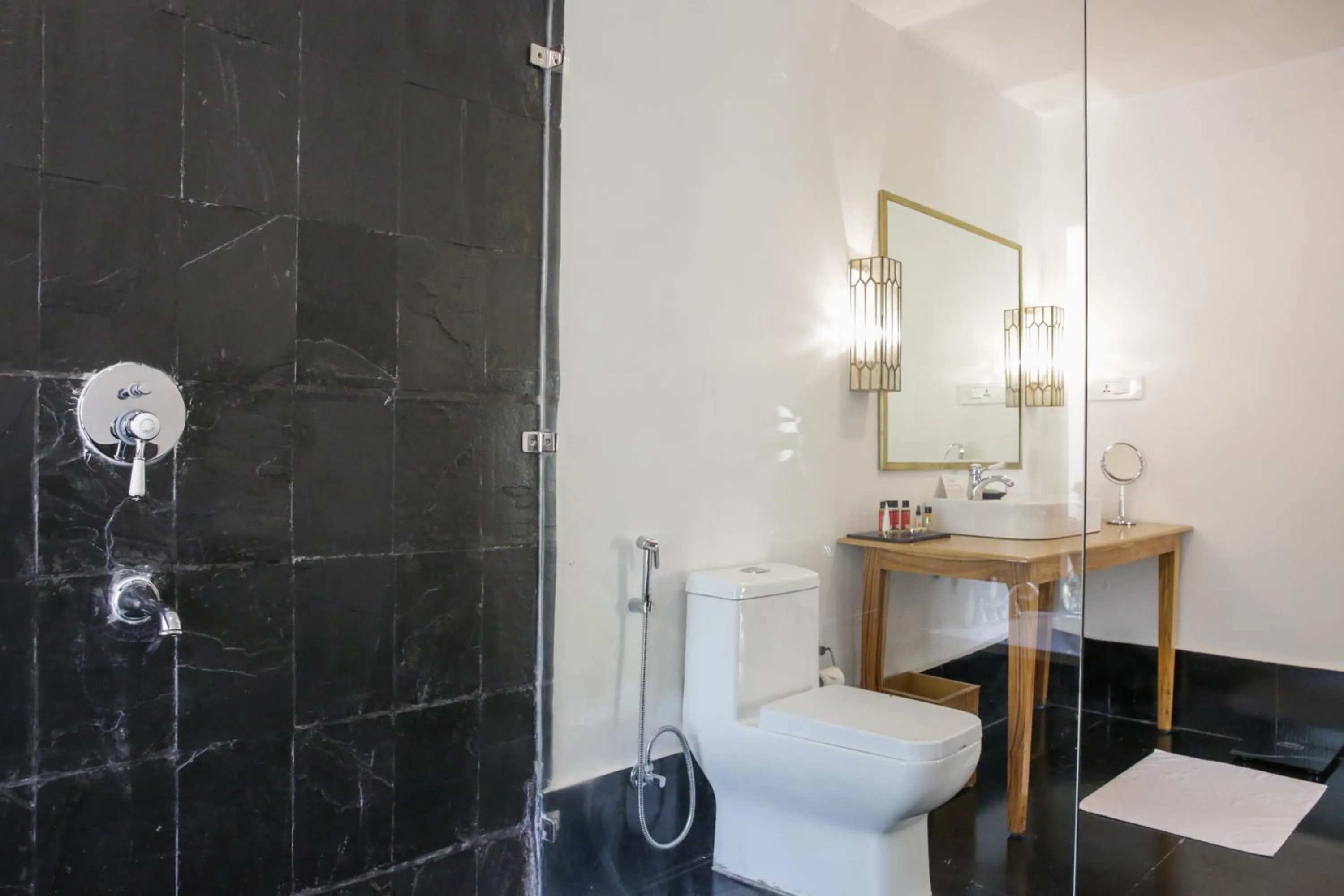 Bathroom in Saraca Resort & Spa Corbett