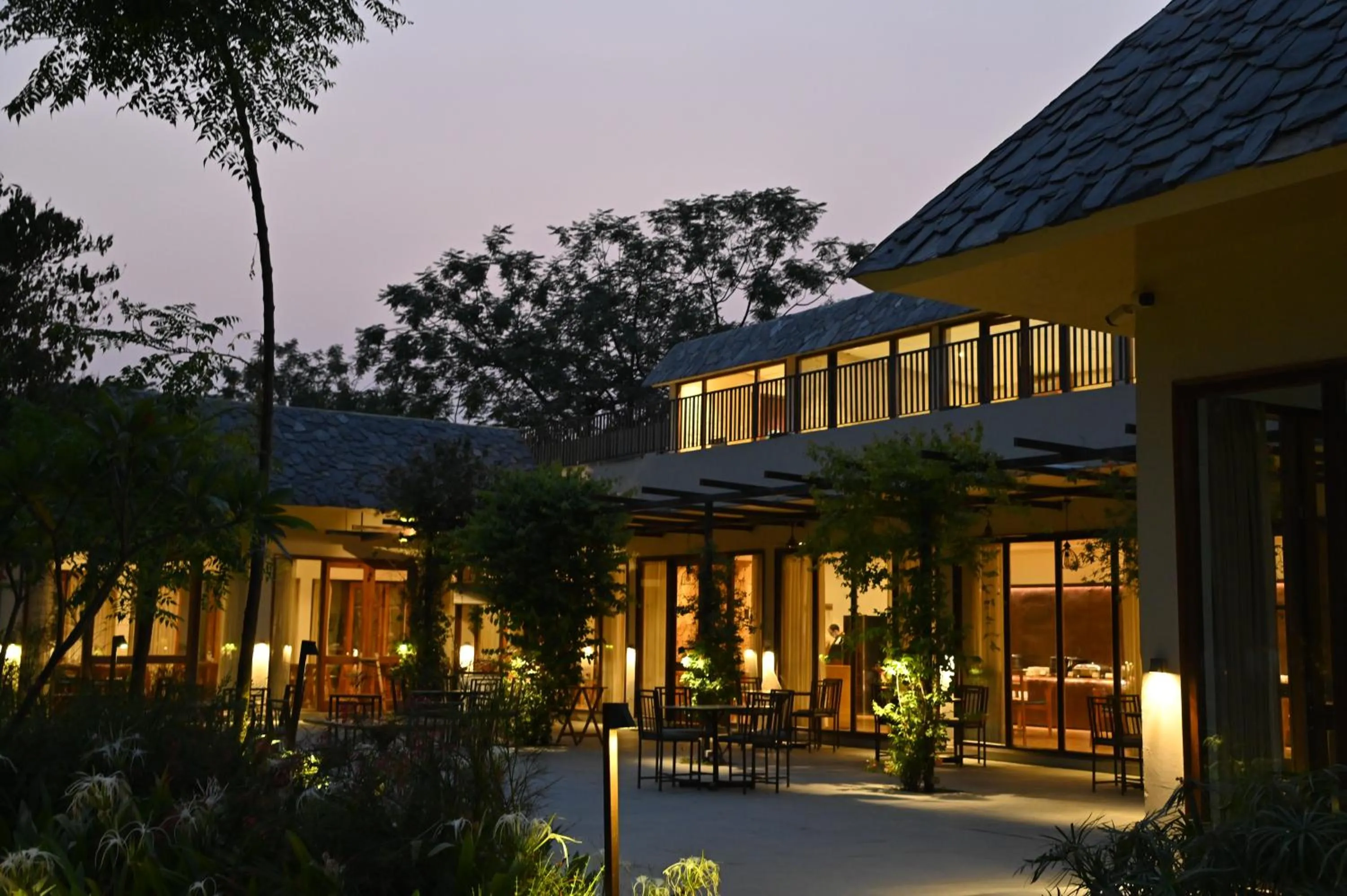 Restaurant/places to eat in Saraca Resort & Spa Corbett