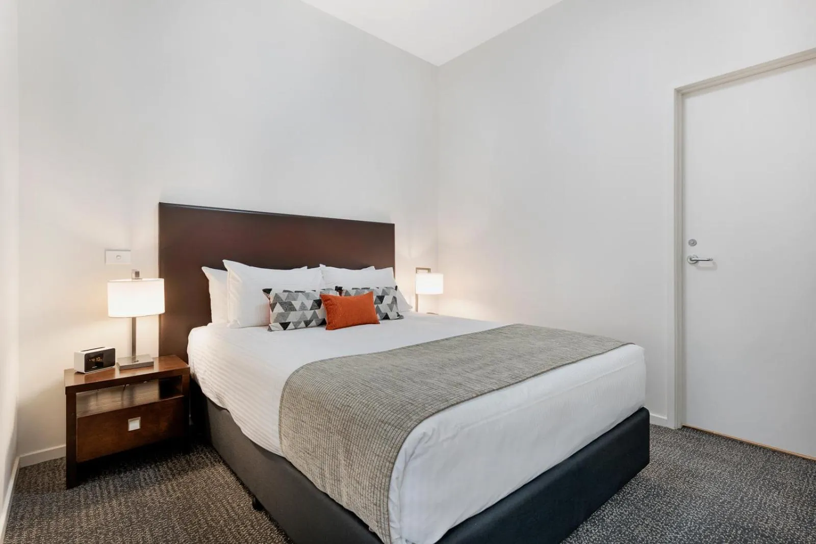 Bedroom, Bed in Melbourne CBD Central Apartment Hotel Official