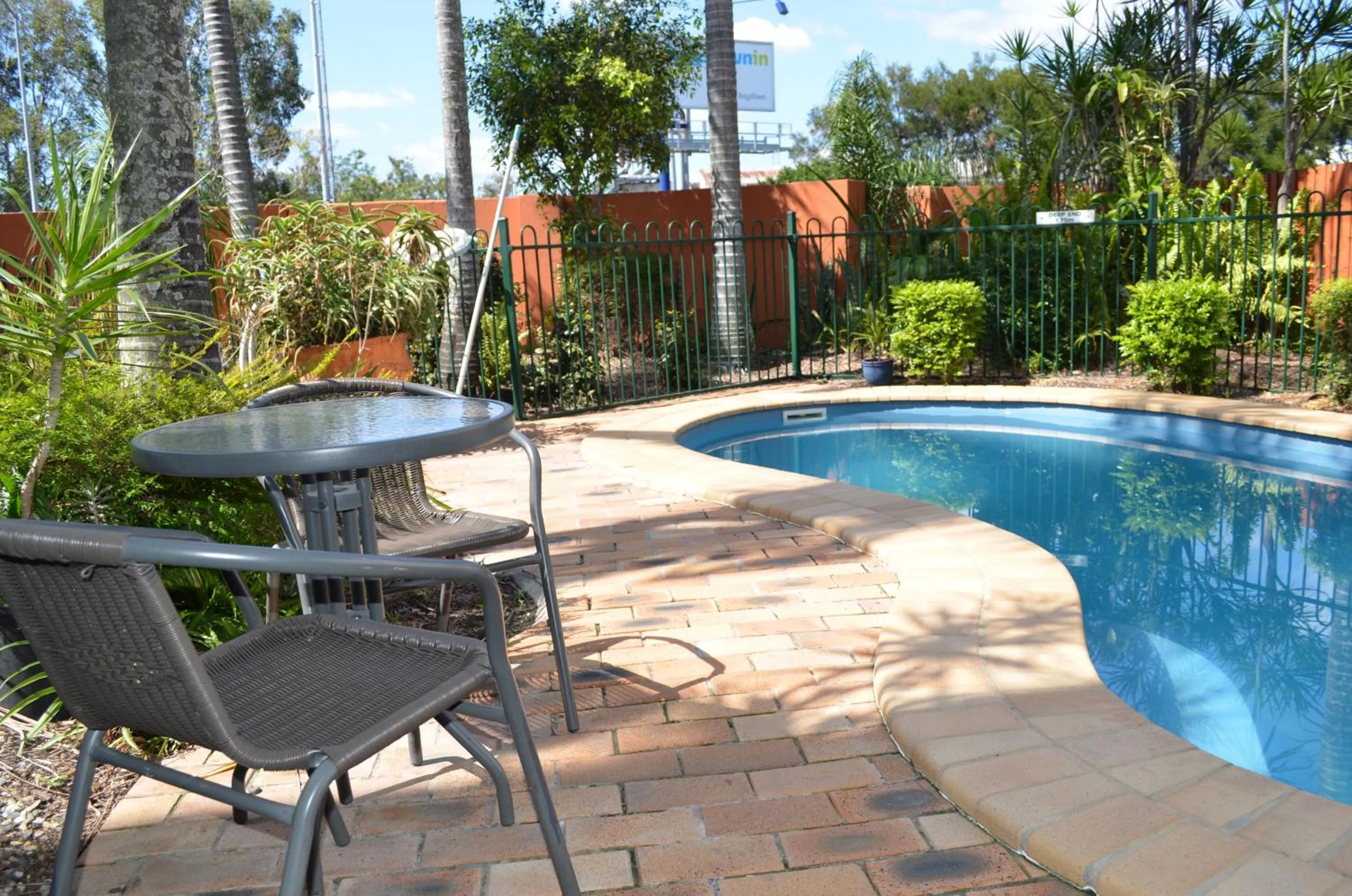 Swimming pool in Airport Motel Brisbane