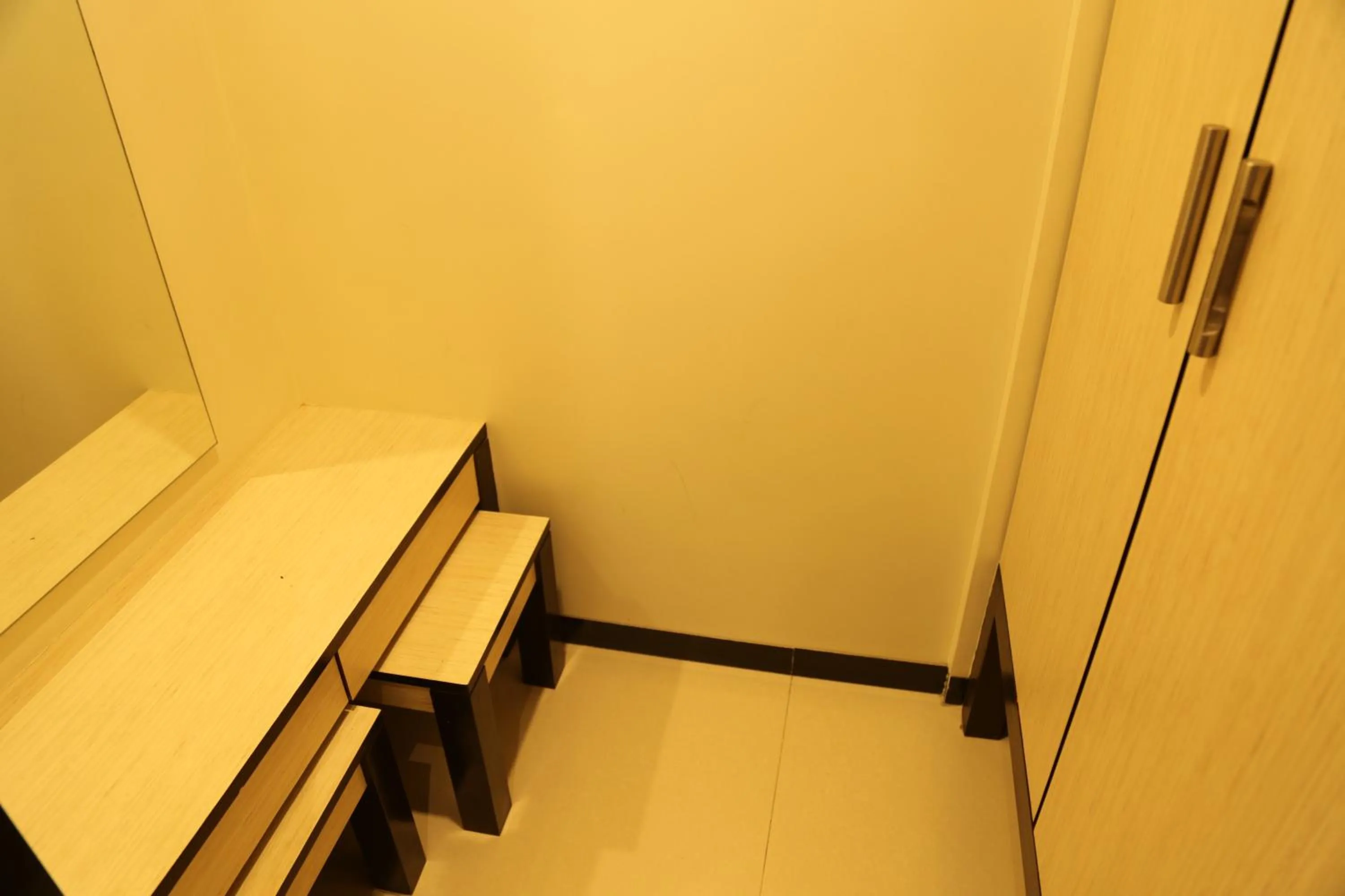 HOTEL MADNI ROYALE (50 Mtrs from Dargaah), Ajmer