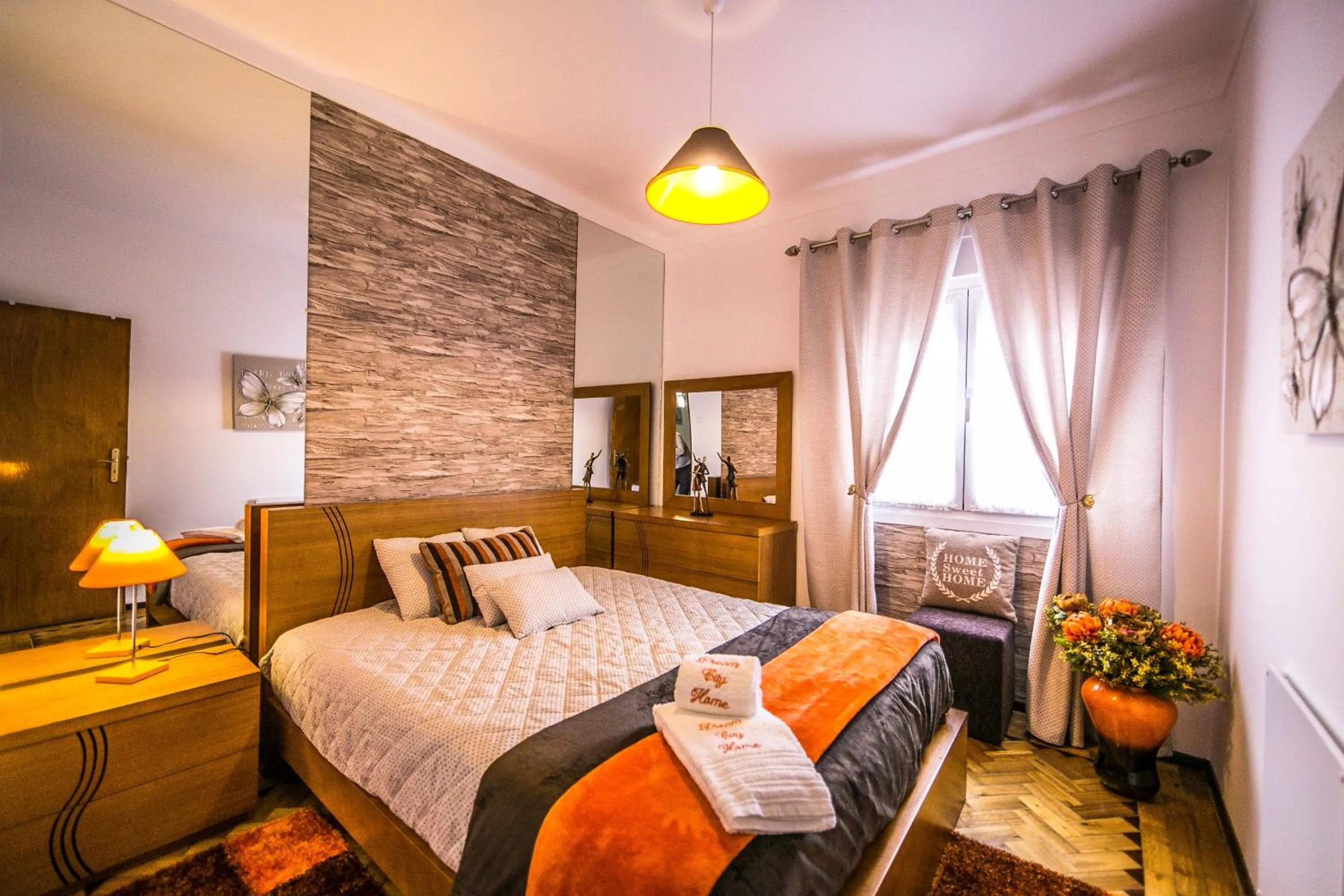 Bedroom, Bed in Dream city home 2