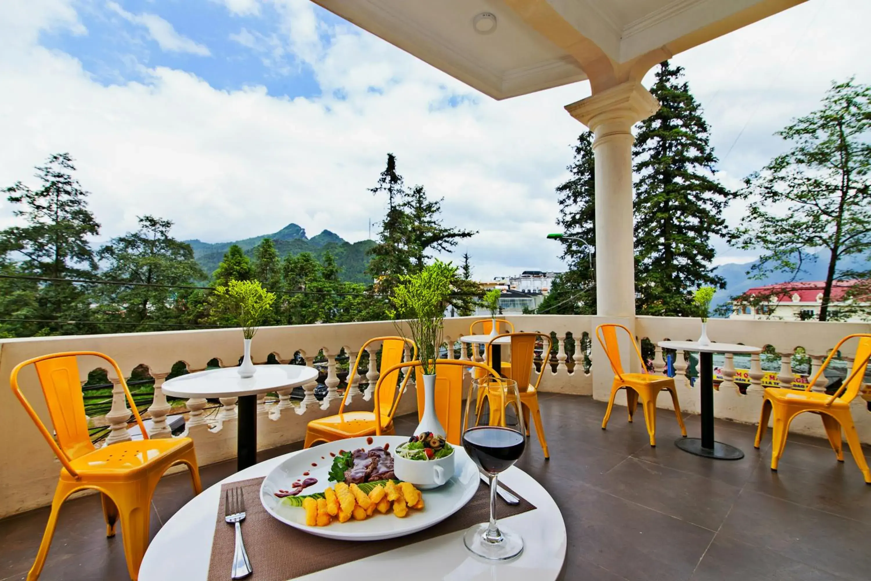 Restaurant/places to eat in Lacasa Sapa Hotel Restaurant/places to eat in Lacasa Sapa Hotel