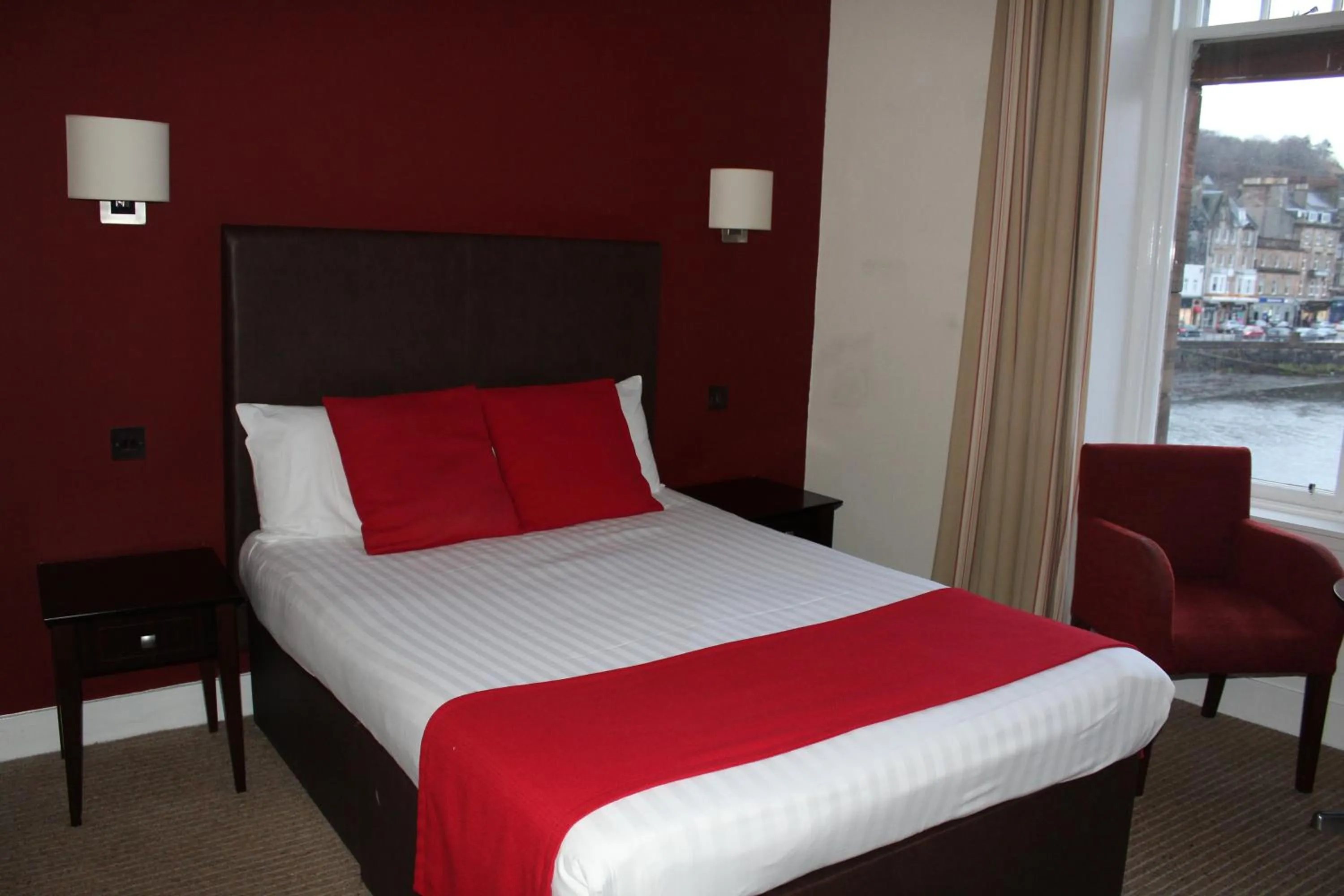 Bed in Columba Hotel