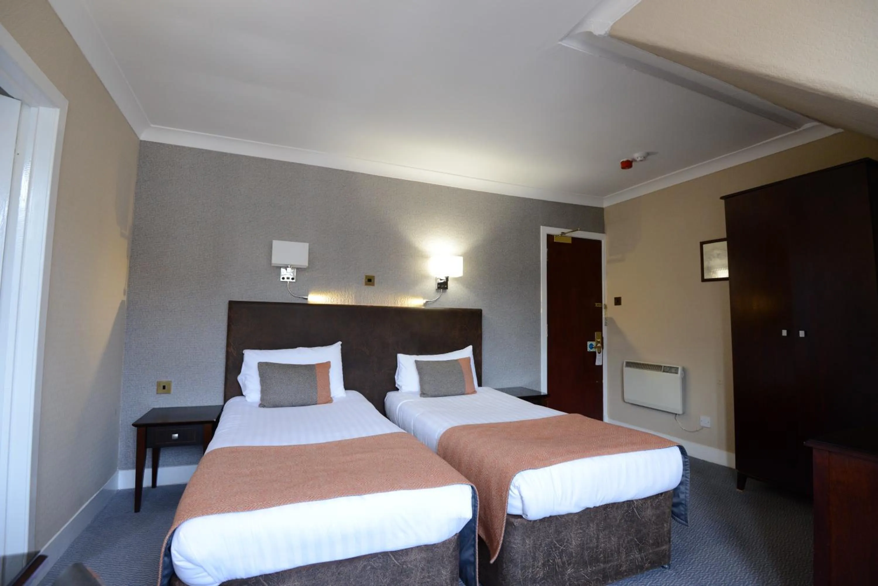 Bed in Columba Hotel