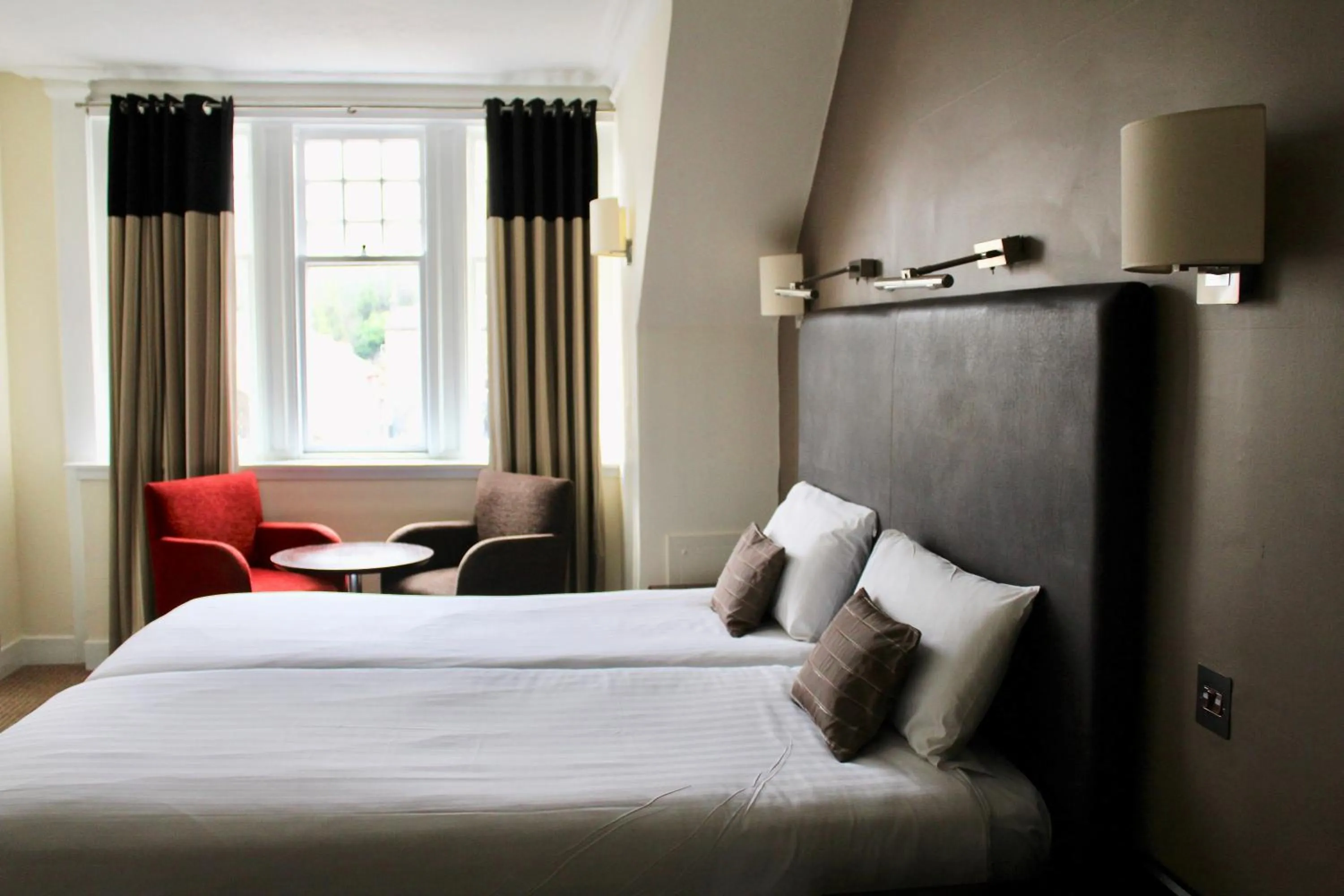 Bed in Columba Hotel