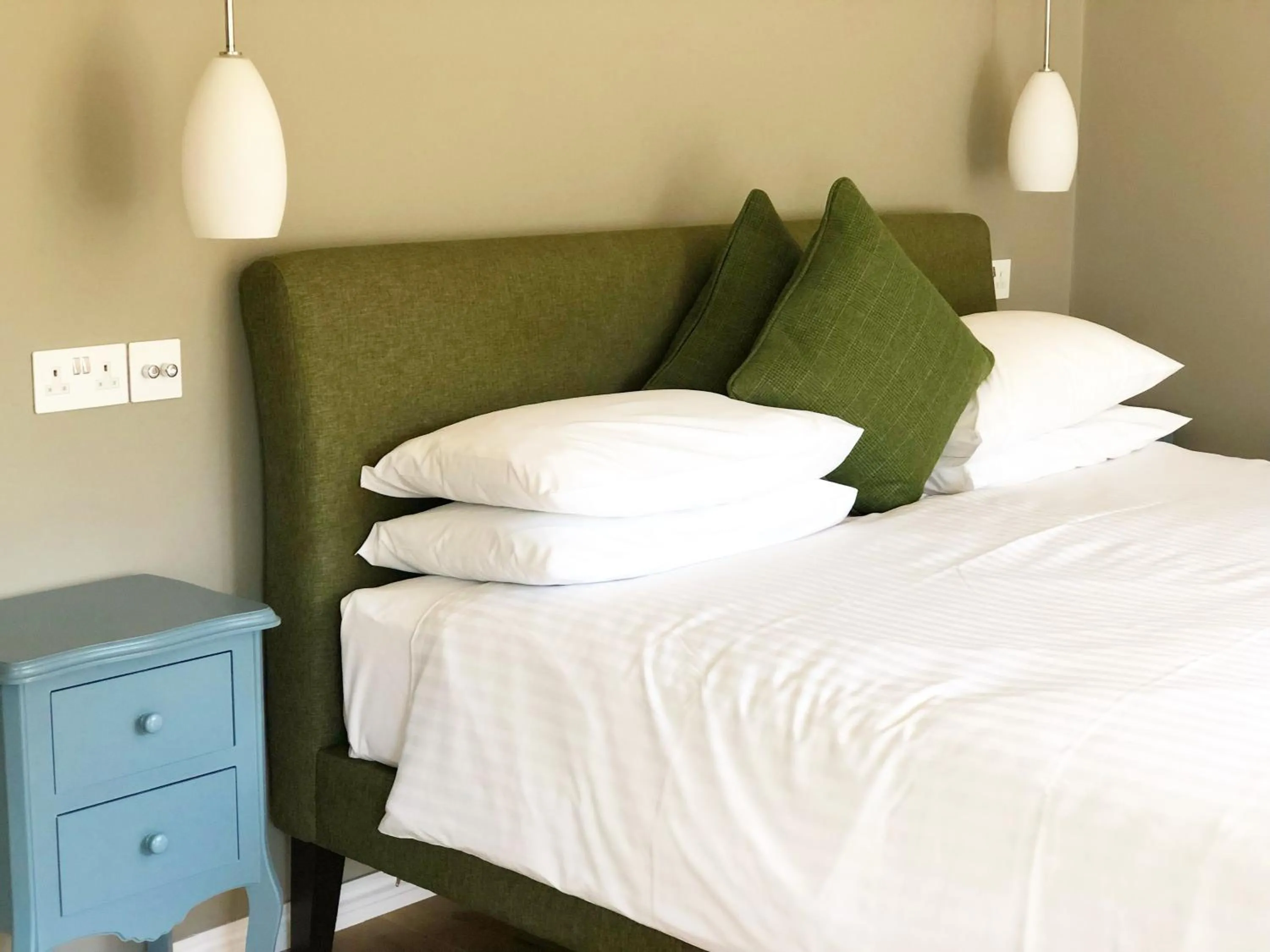 Bed in The Cottages at Crouchers Orchards