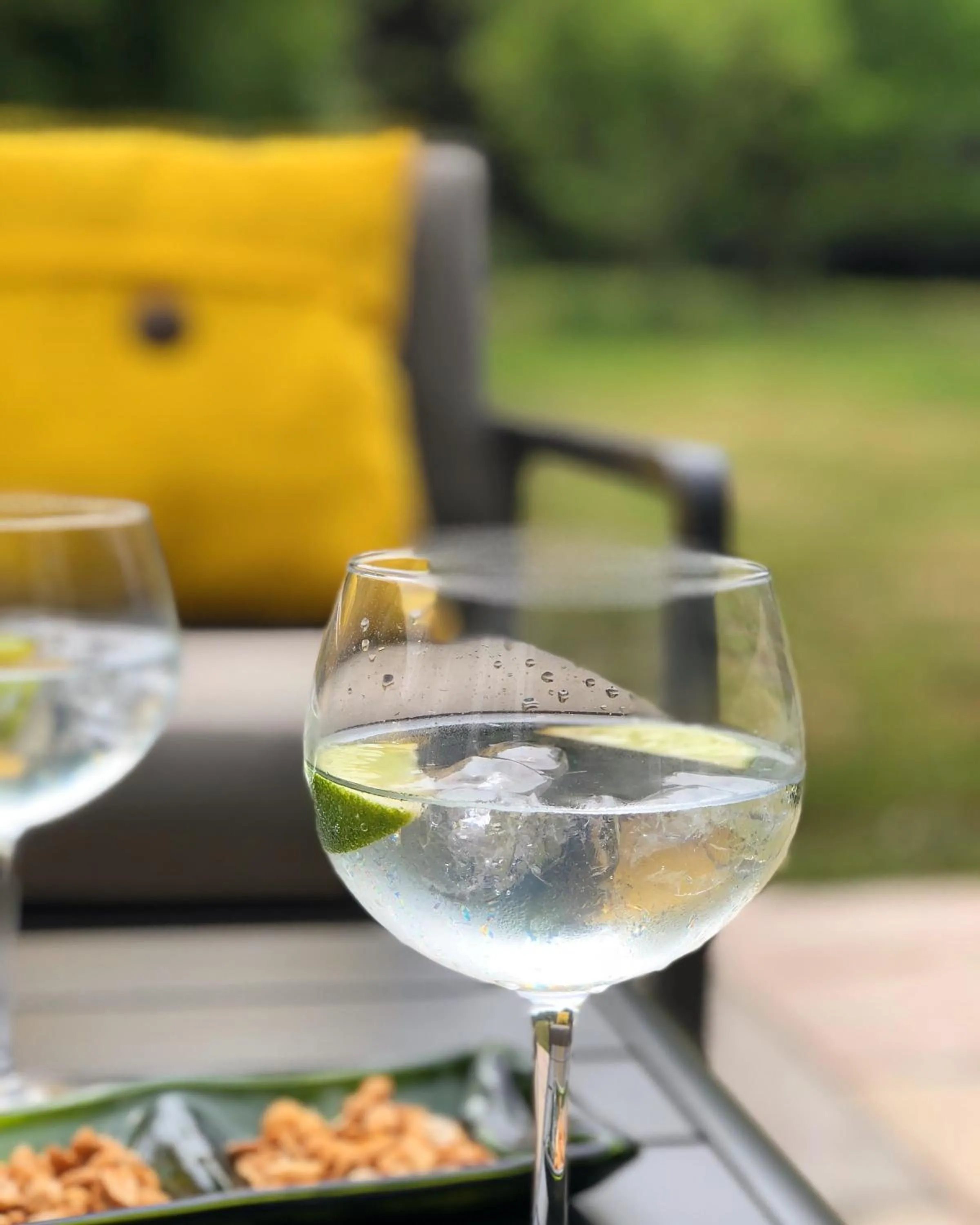 Drinks in The Cottages at Crouchers Orchards