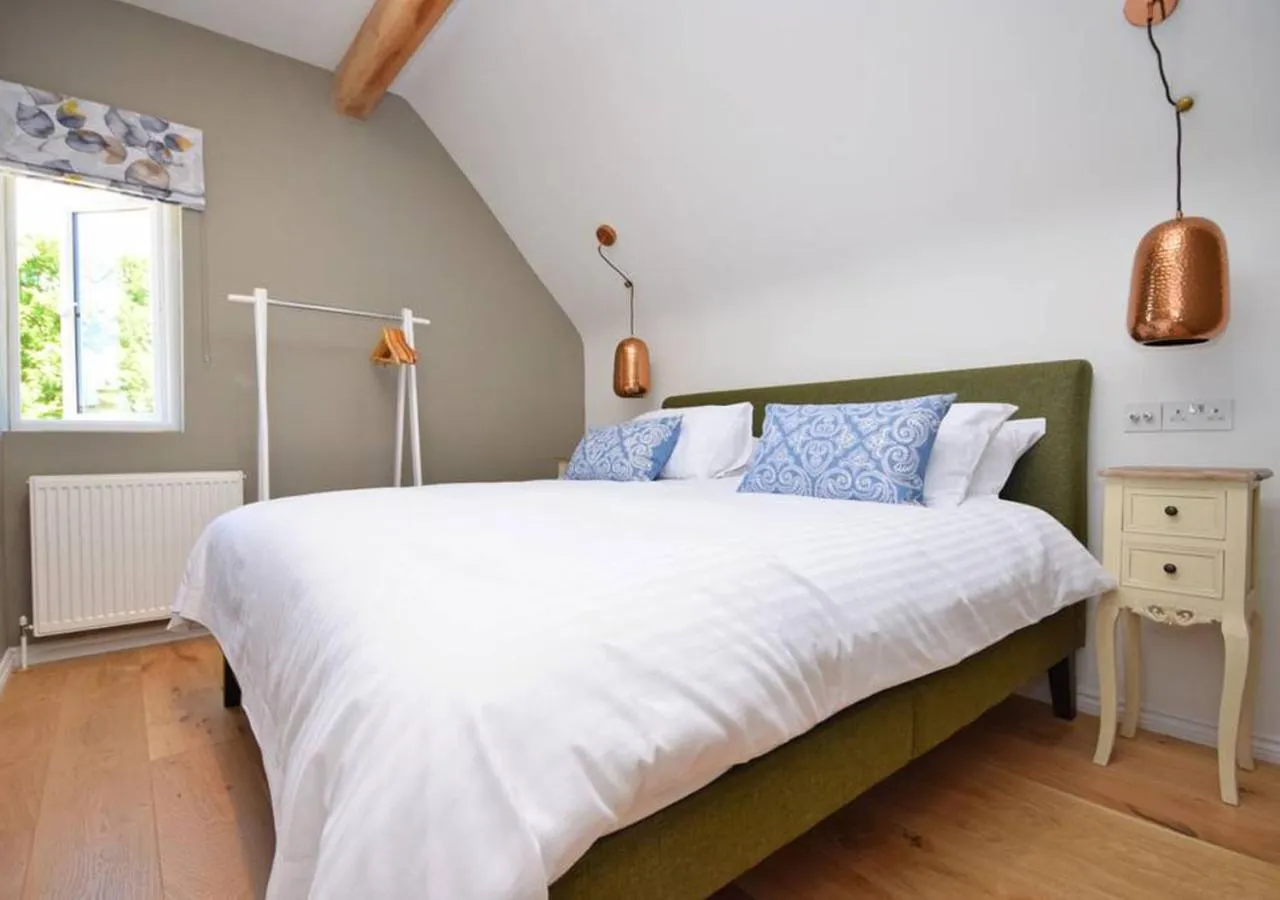 Bed in The Cottages at Crouchers Orchards