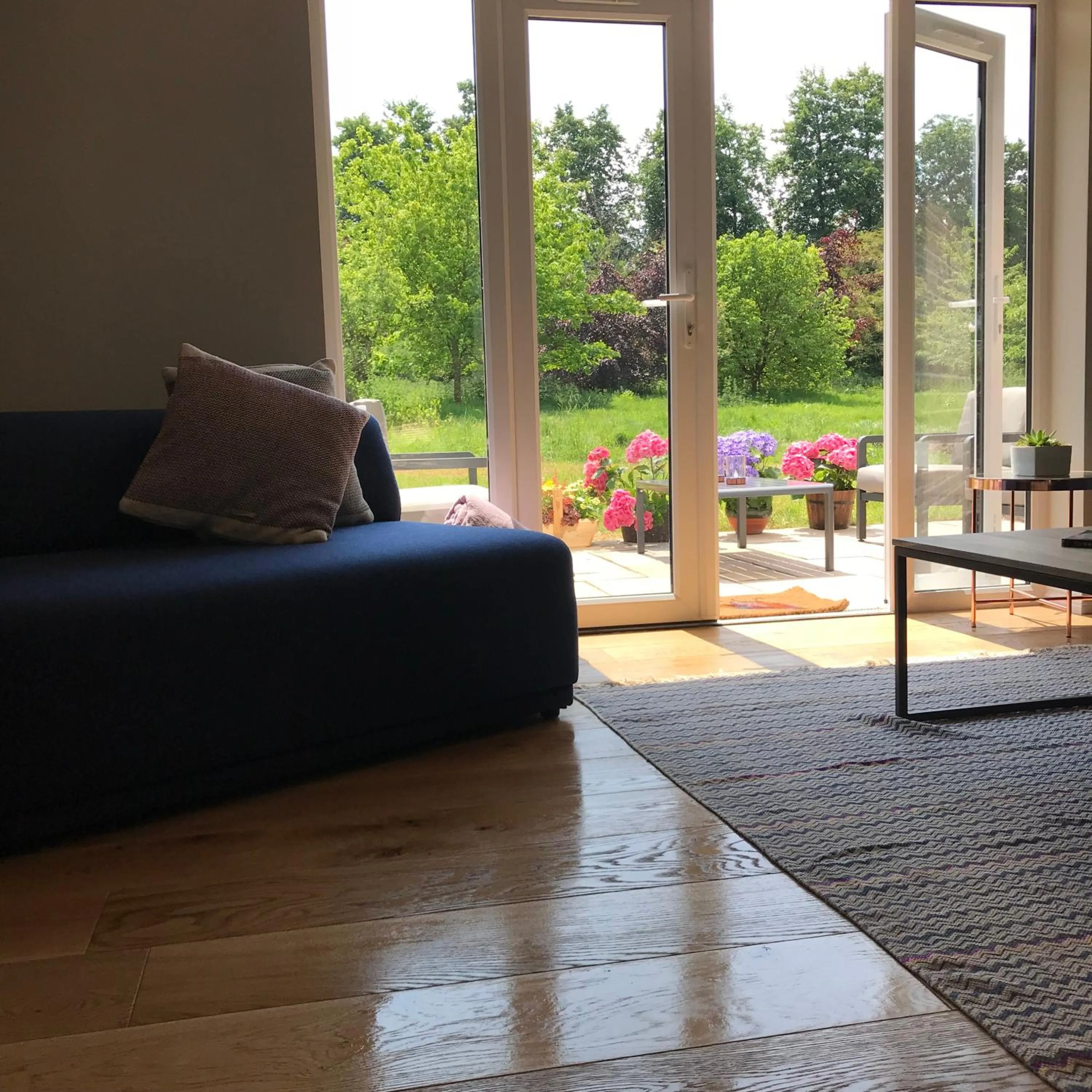 Living room in The Cottages at Crouchers Orchards