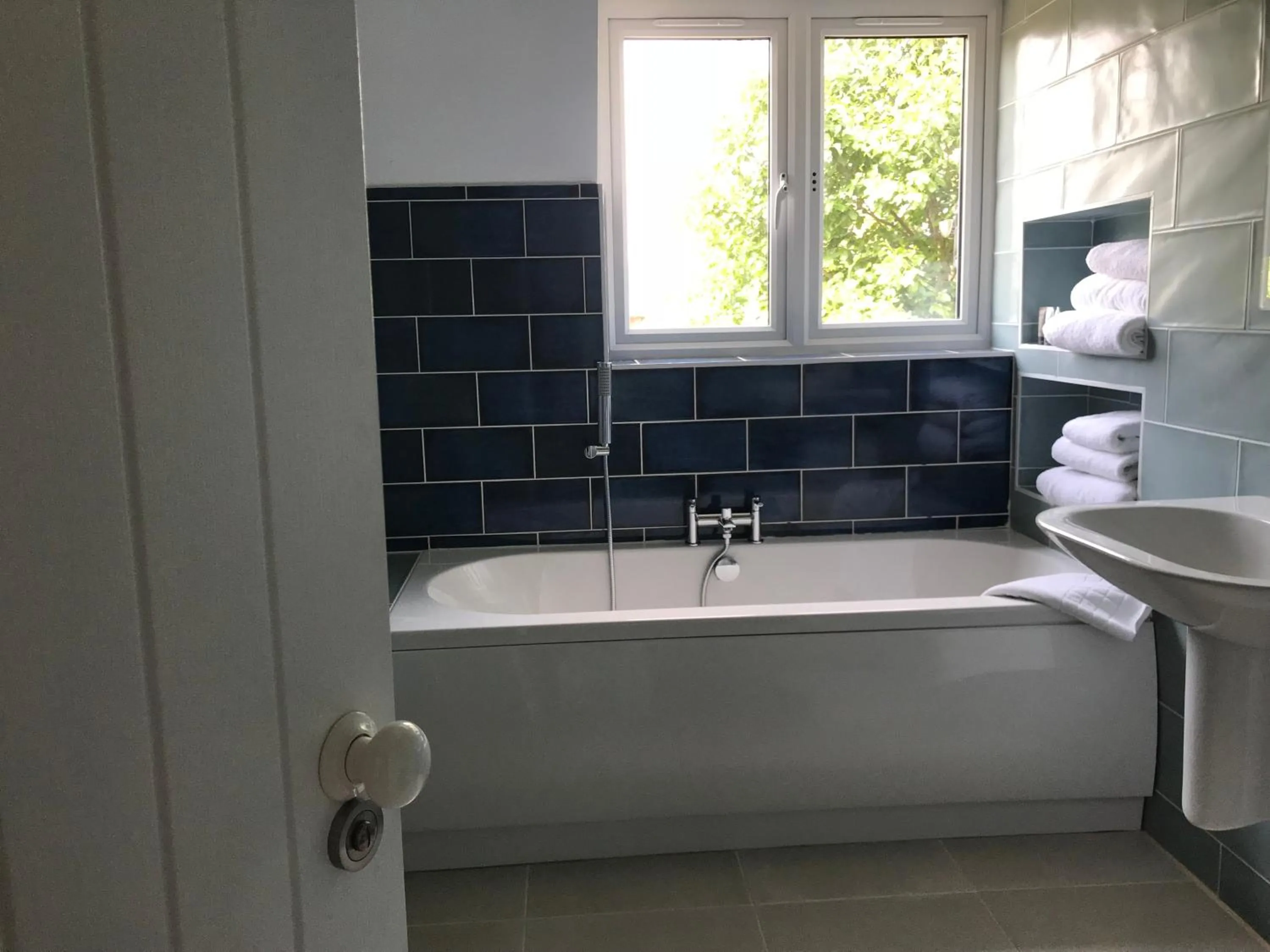 Bathroom in The Cottages at Crouchers Orchards