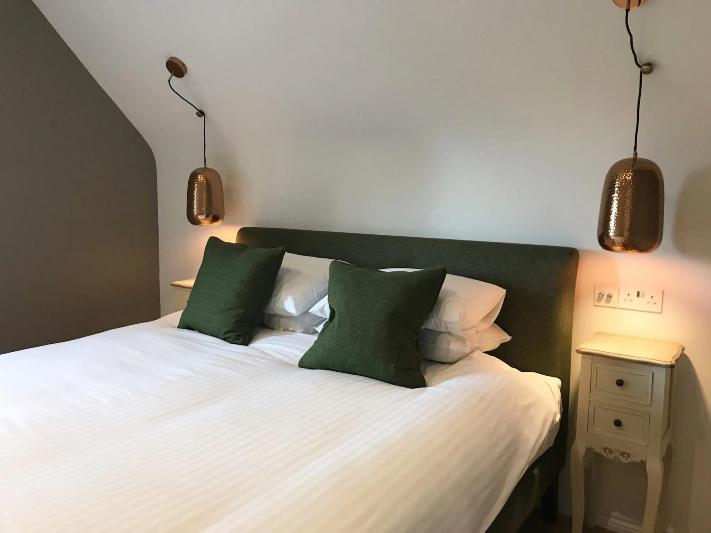 Bed in The Cottages at Crouchers Orchards