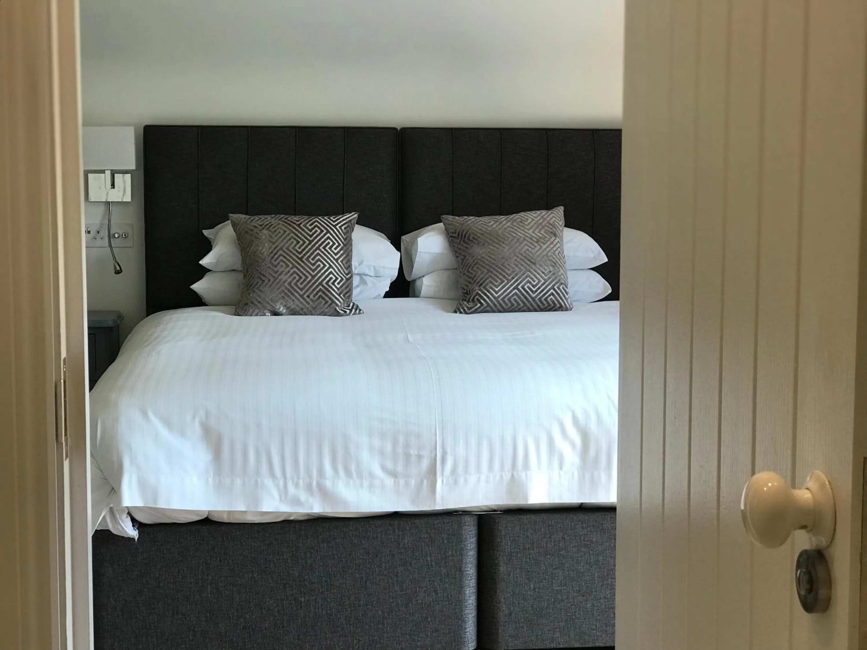 Bed in The Cottages at Crouchers Orchards