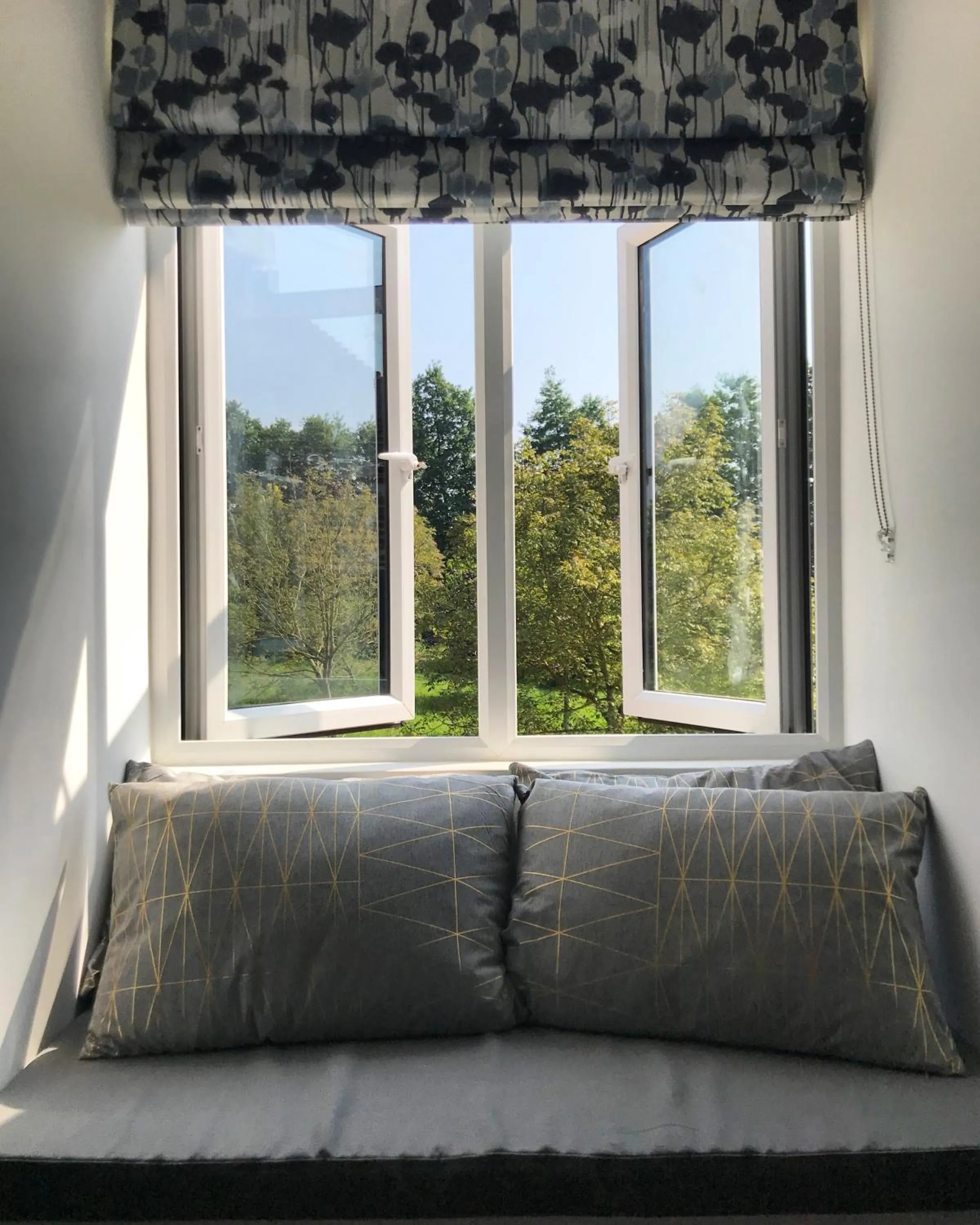 Seating area in The Cottages at Crouchers Orchards