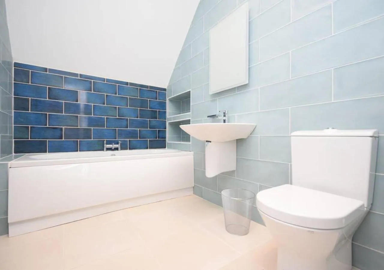 Bathroom in The Cottages at Crouchers Orchards