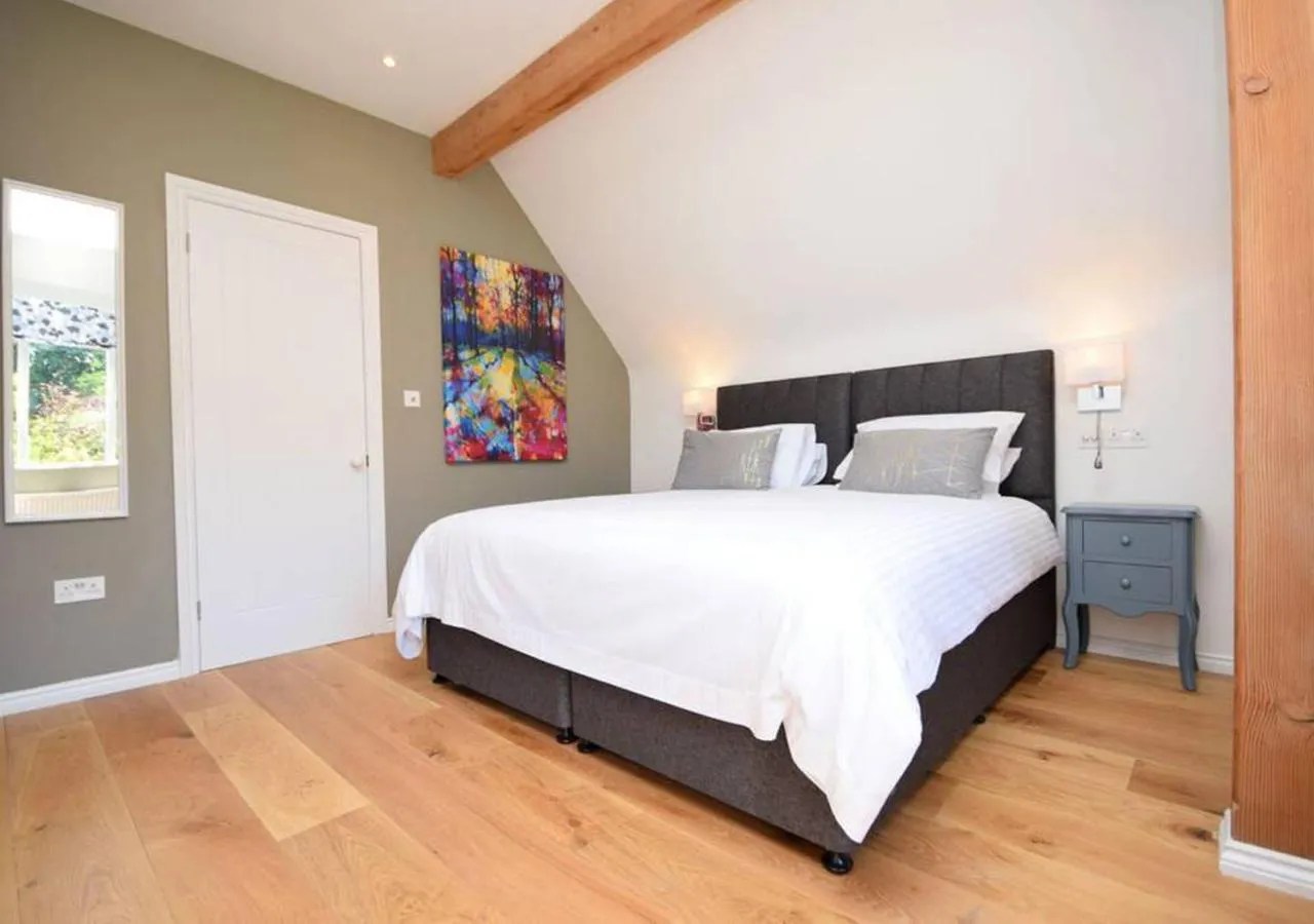 Bed in The Cottages at Crouchers Orchards