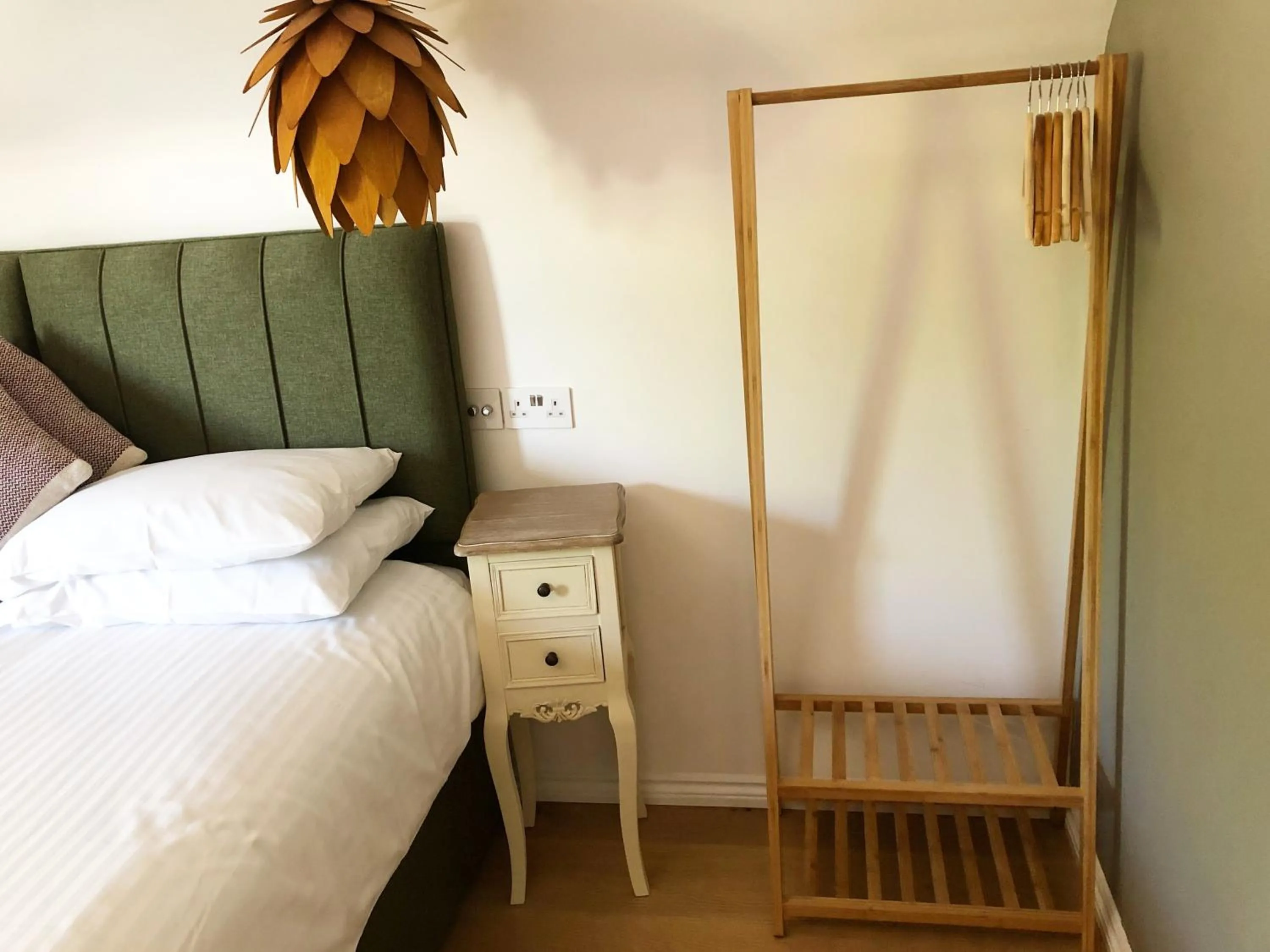 Bed in The Cottages at Crouchers Orchards