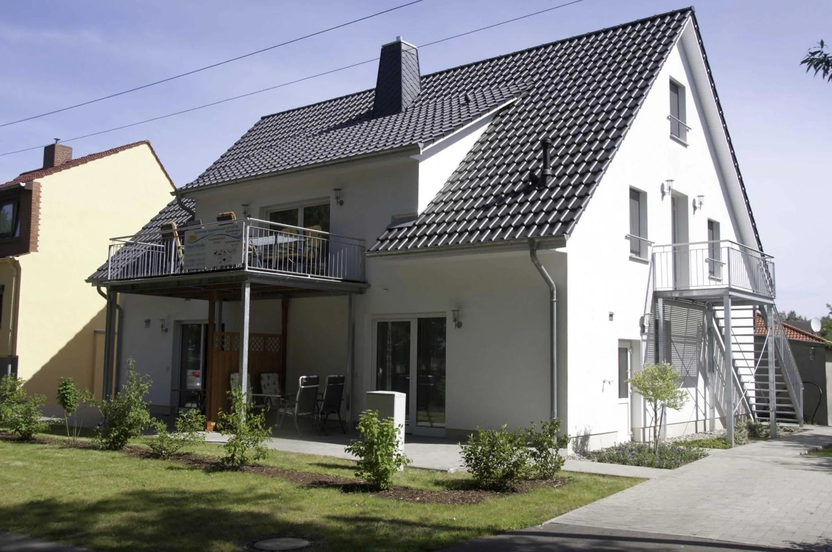Property building in Haus Werder Wohnung 1 mit Kamin