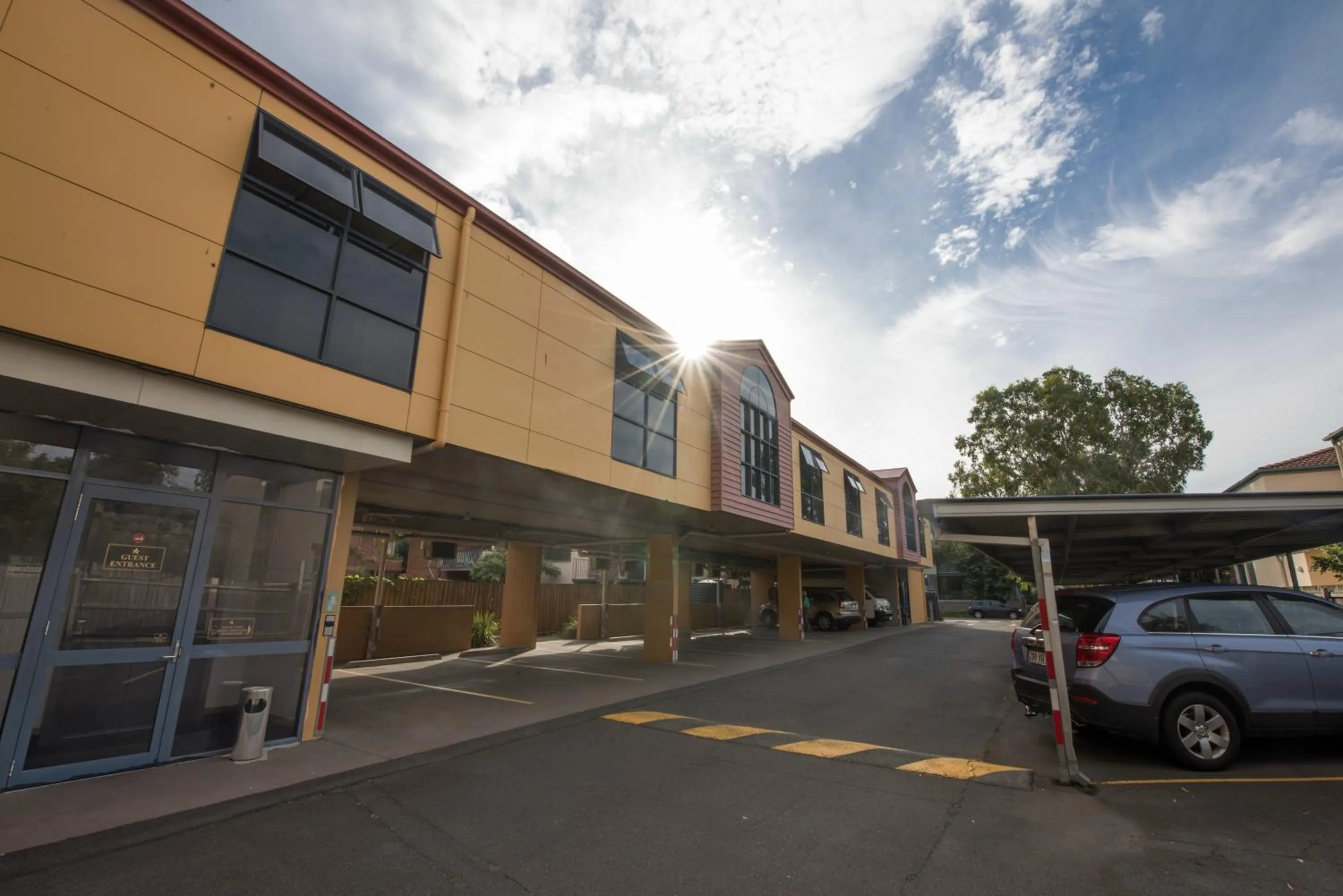 Facade/entrance, Property Building in Airolodge International