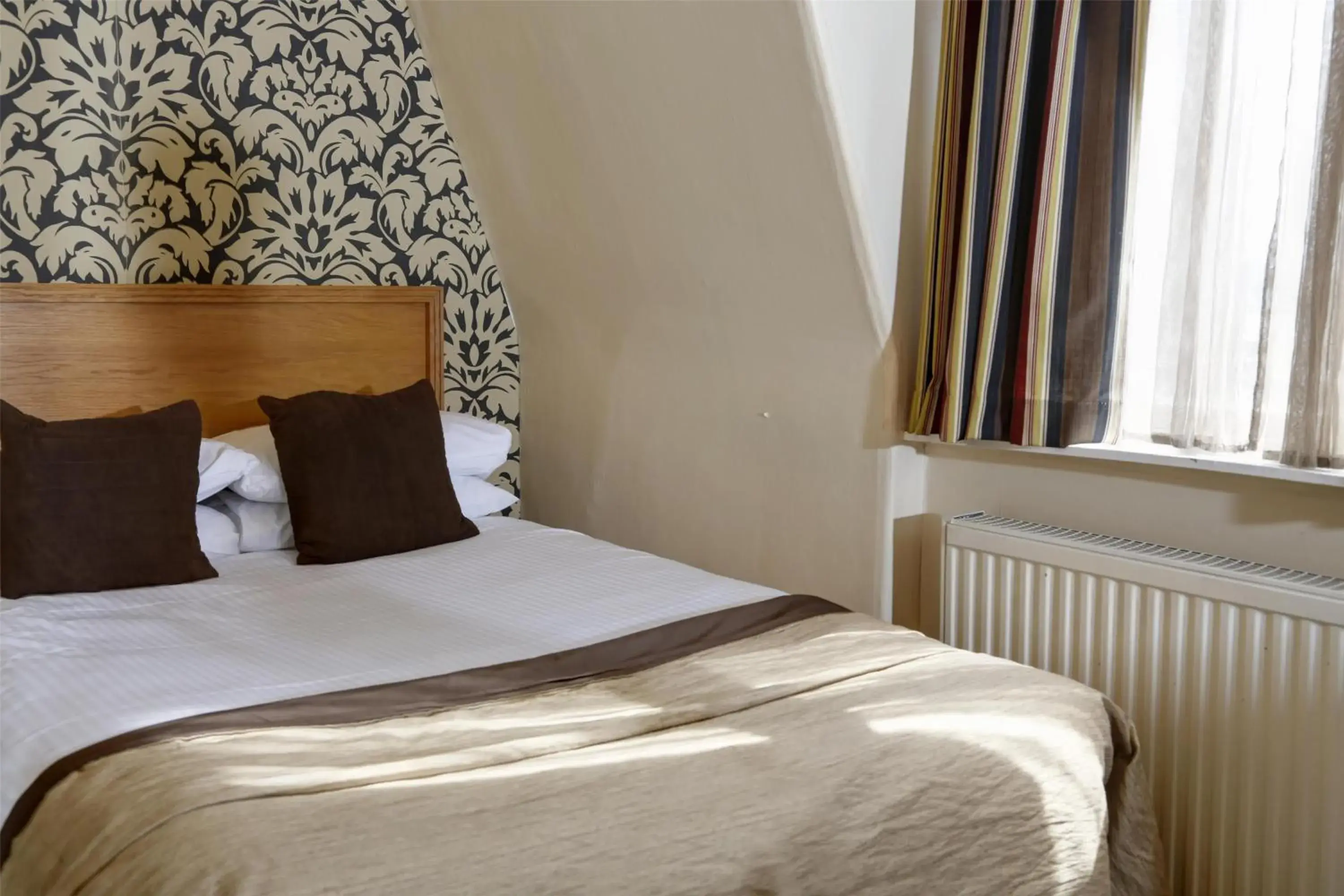 Standard Single Room in Best Western Queens Hotel Standard Single Room in Best Western Queens Hotel