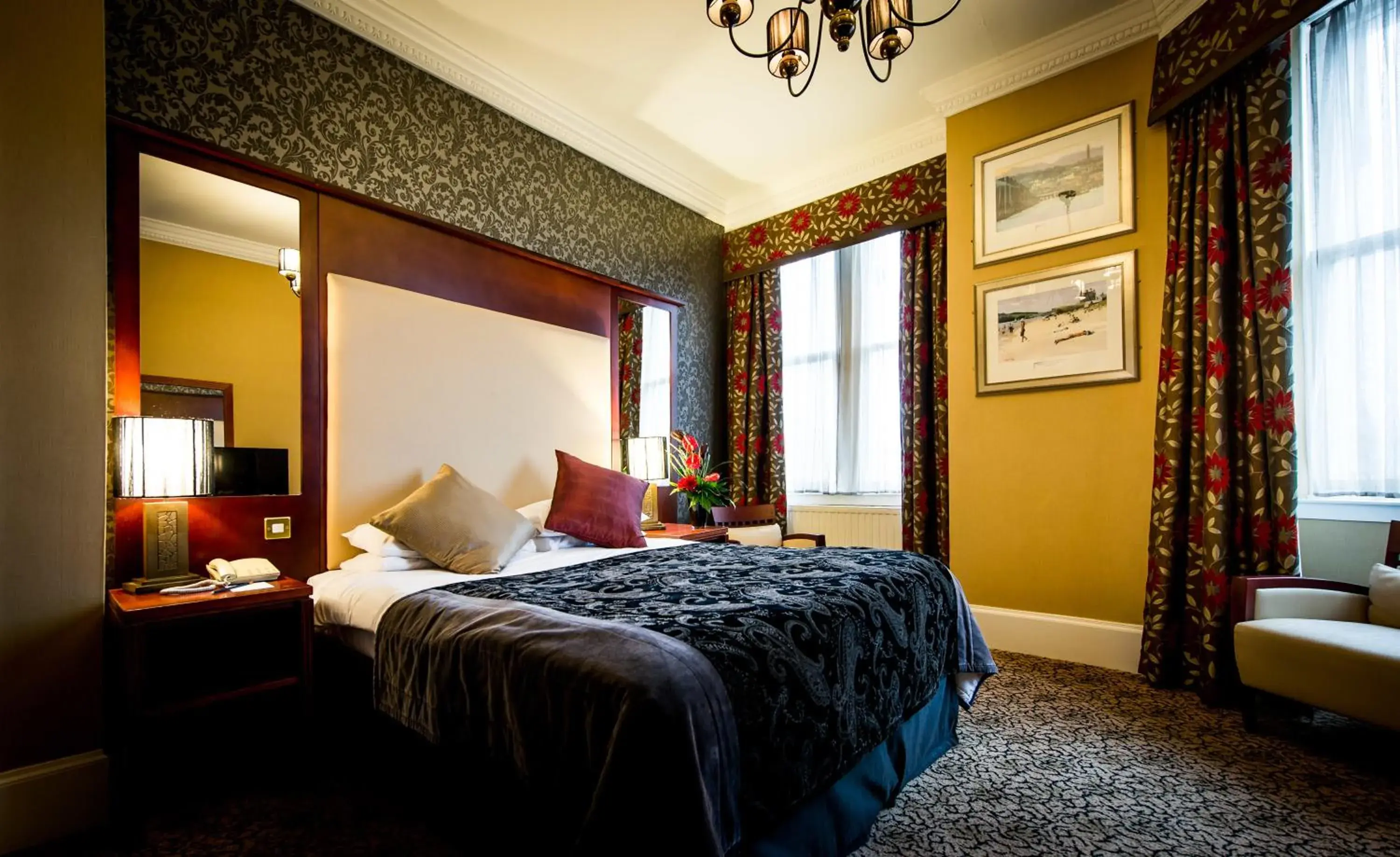 Bed in Best Western Queens Hotel Bed in Best Western Queens Hotel