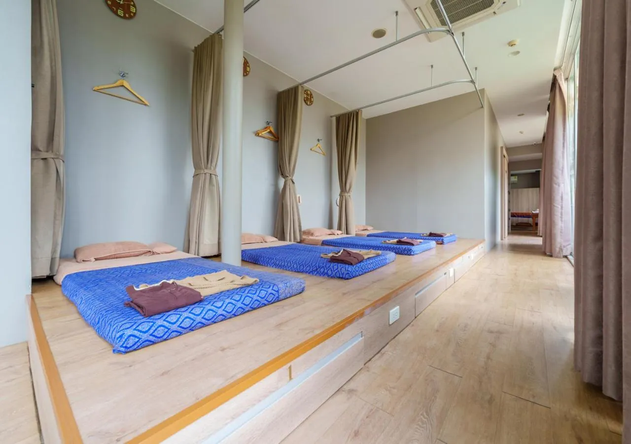 Spa and wellness centre/facilities, Bed in Sabai Sathorn Service Apartment