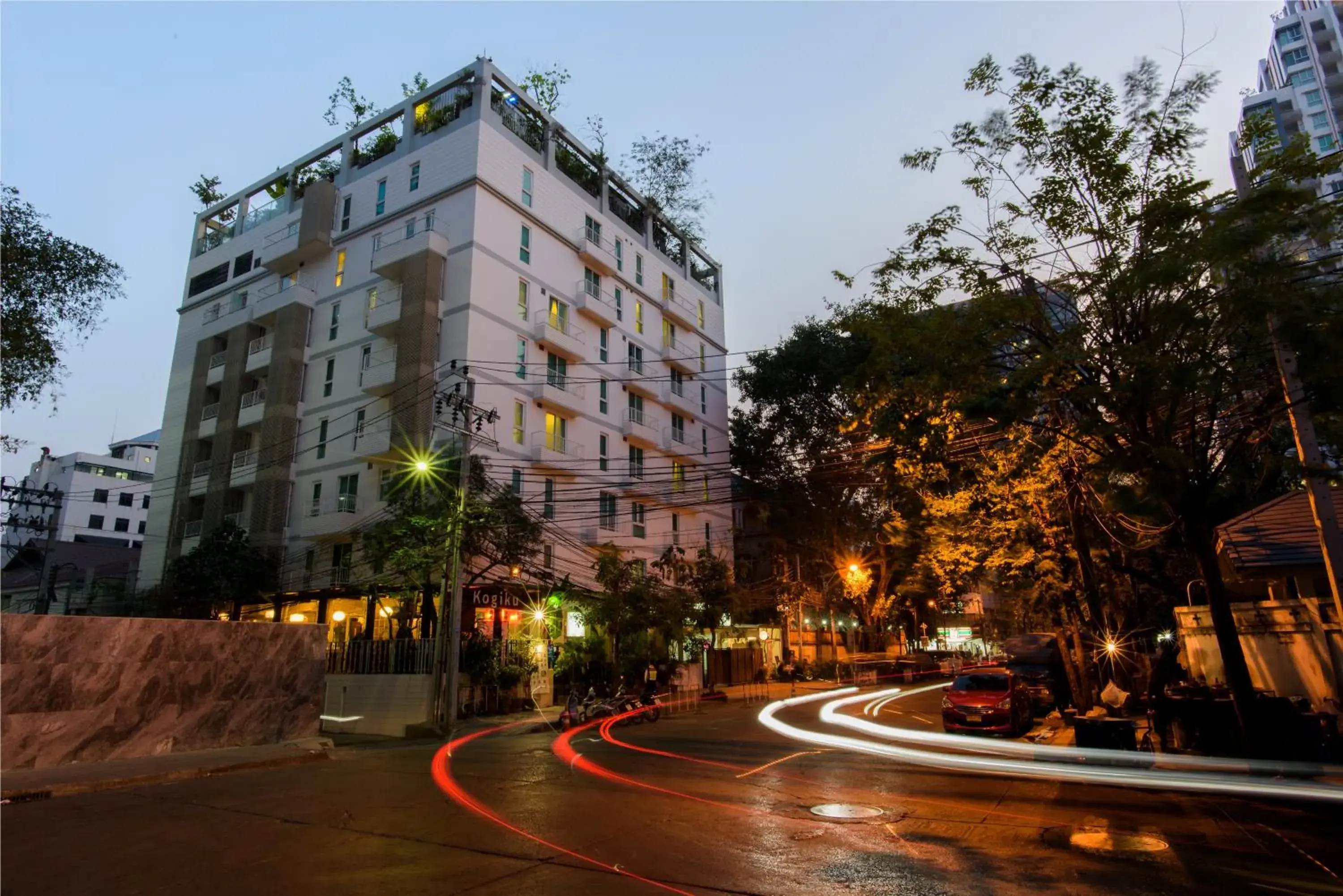 Property building in Sabai Sathorn Service Apartment Property building in Sabai Sathorn Service Apartment