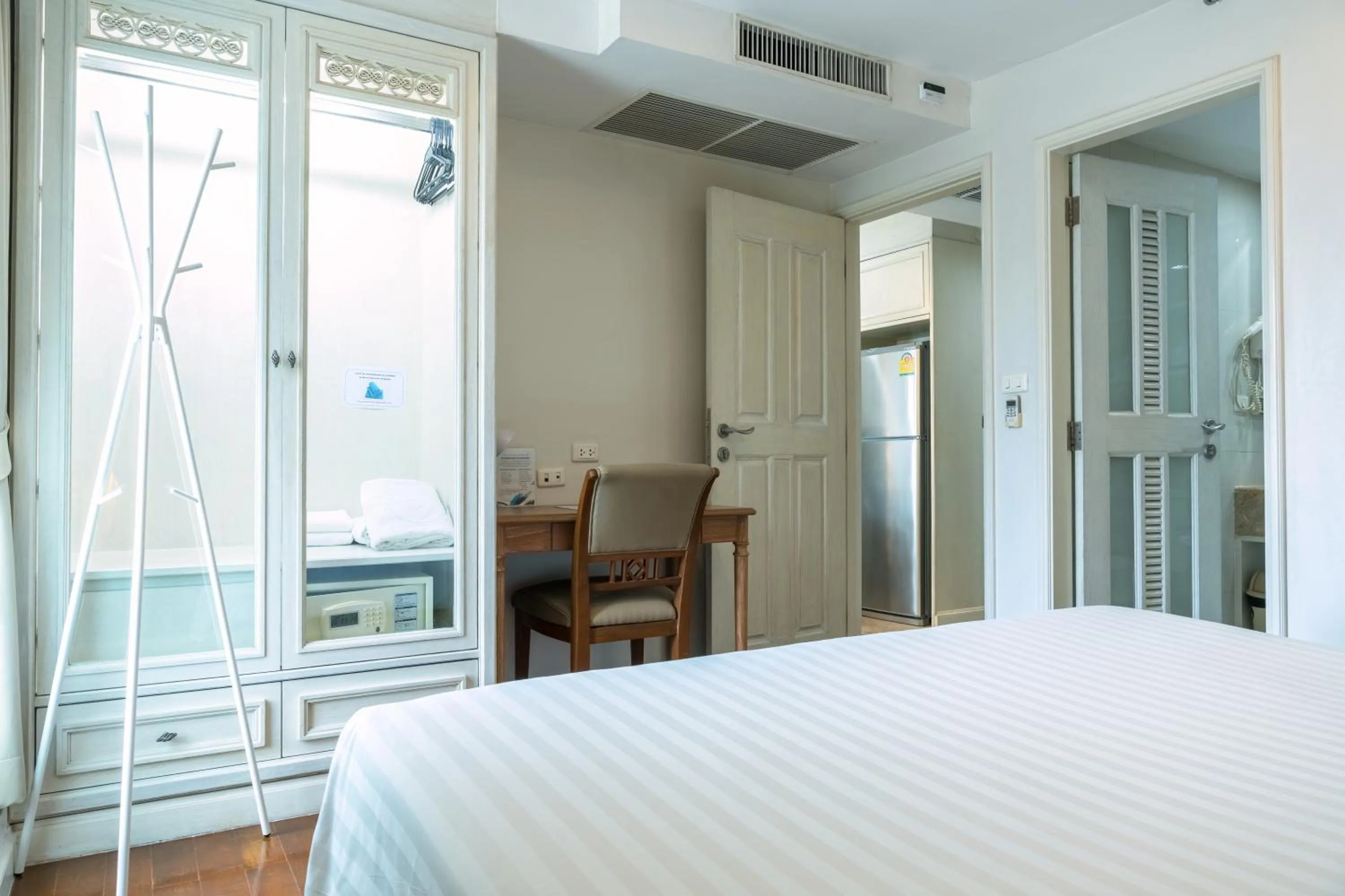 Bedroom, Bed in Sabai Sathorn Service Apartment