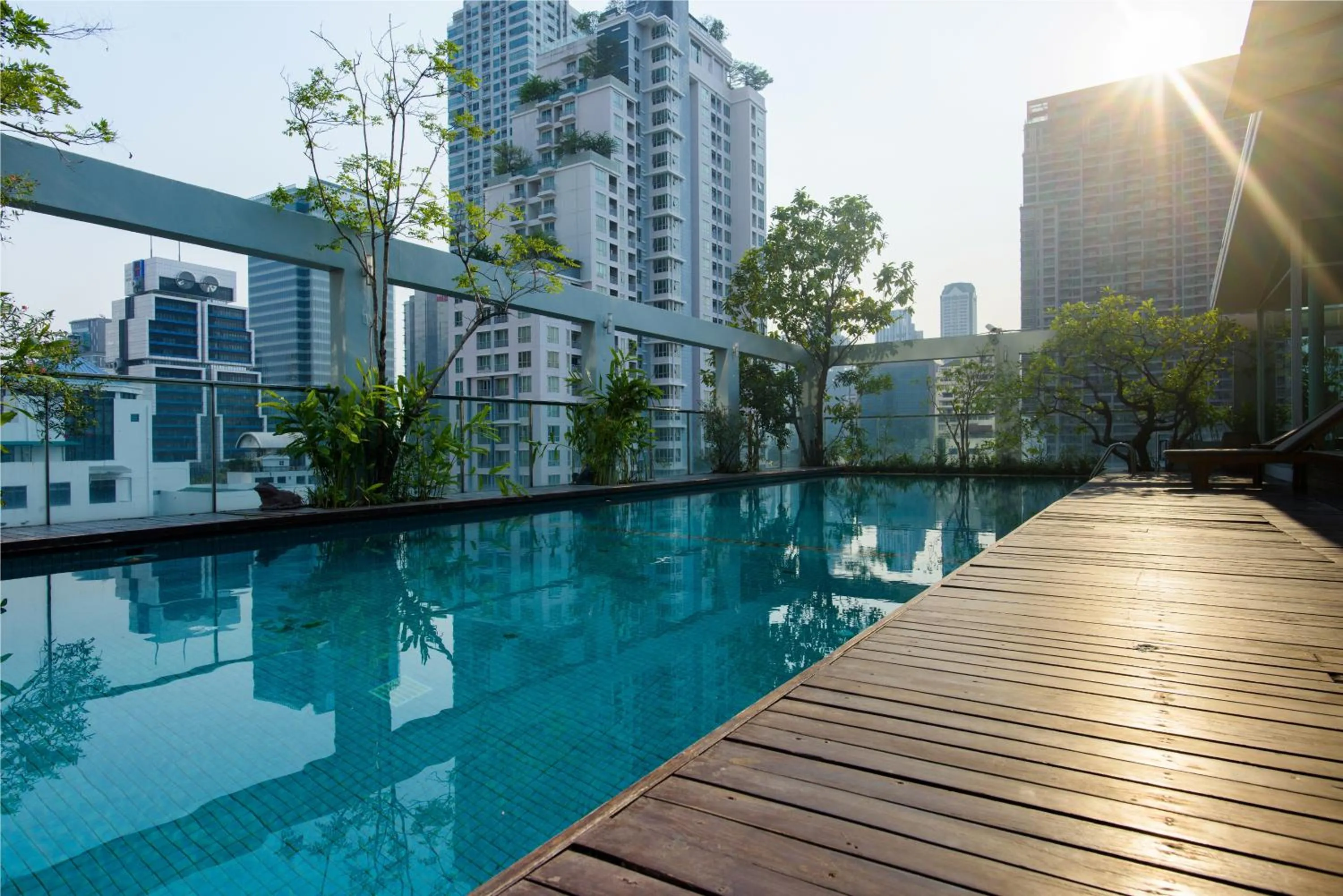 Swimming pool in Sabai Sathorn Service Apartment