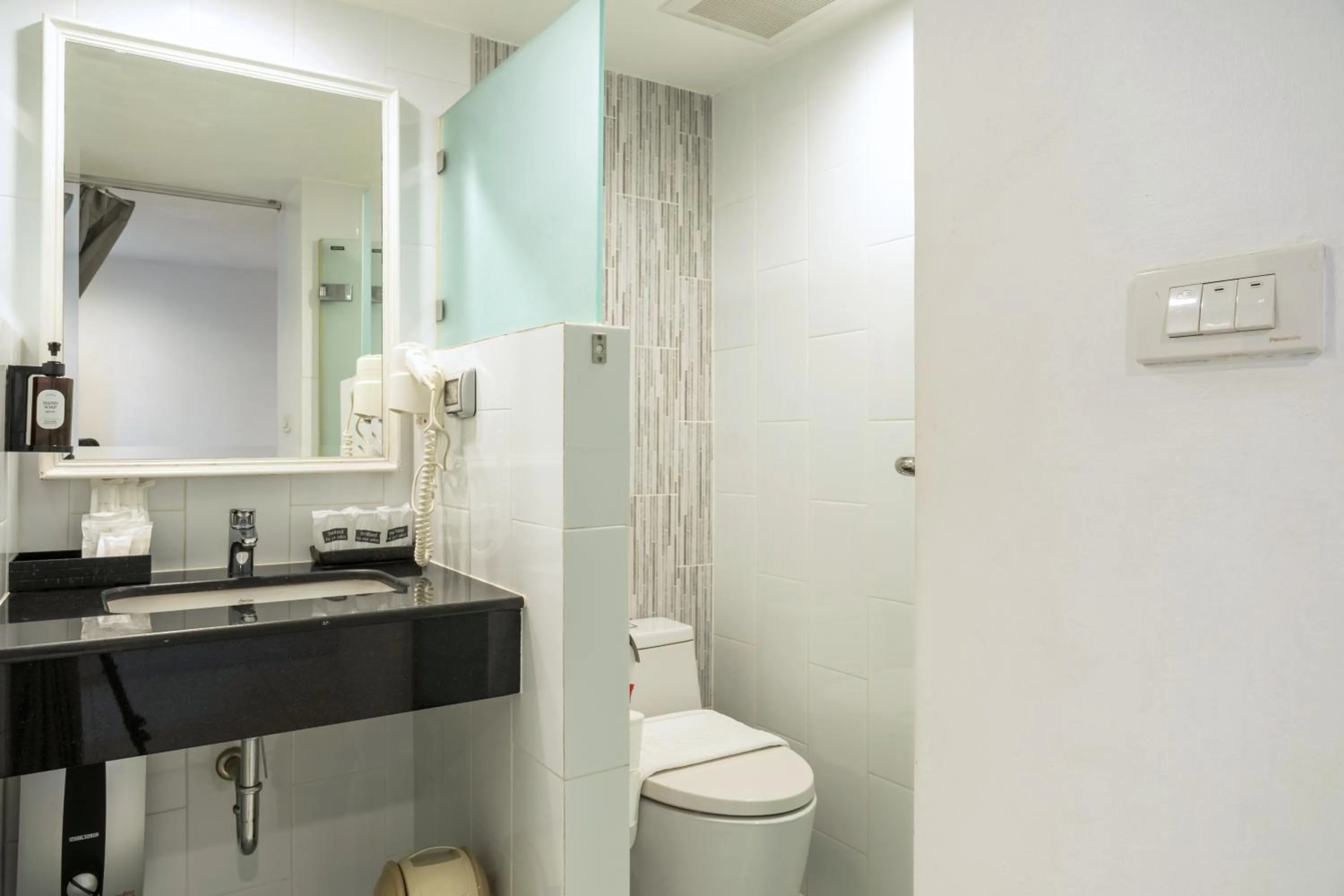 Bathroom in Sabai Sathorn Service Apartment