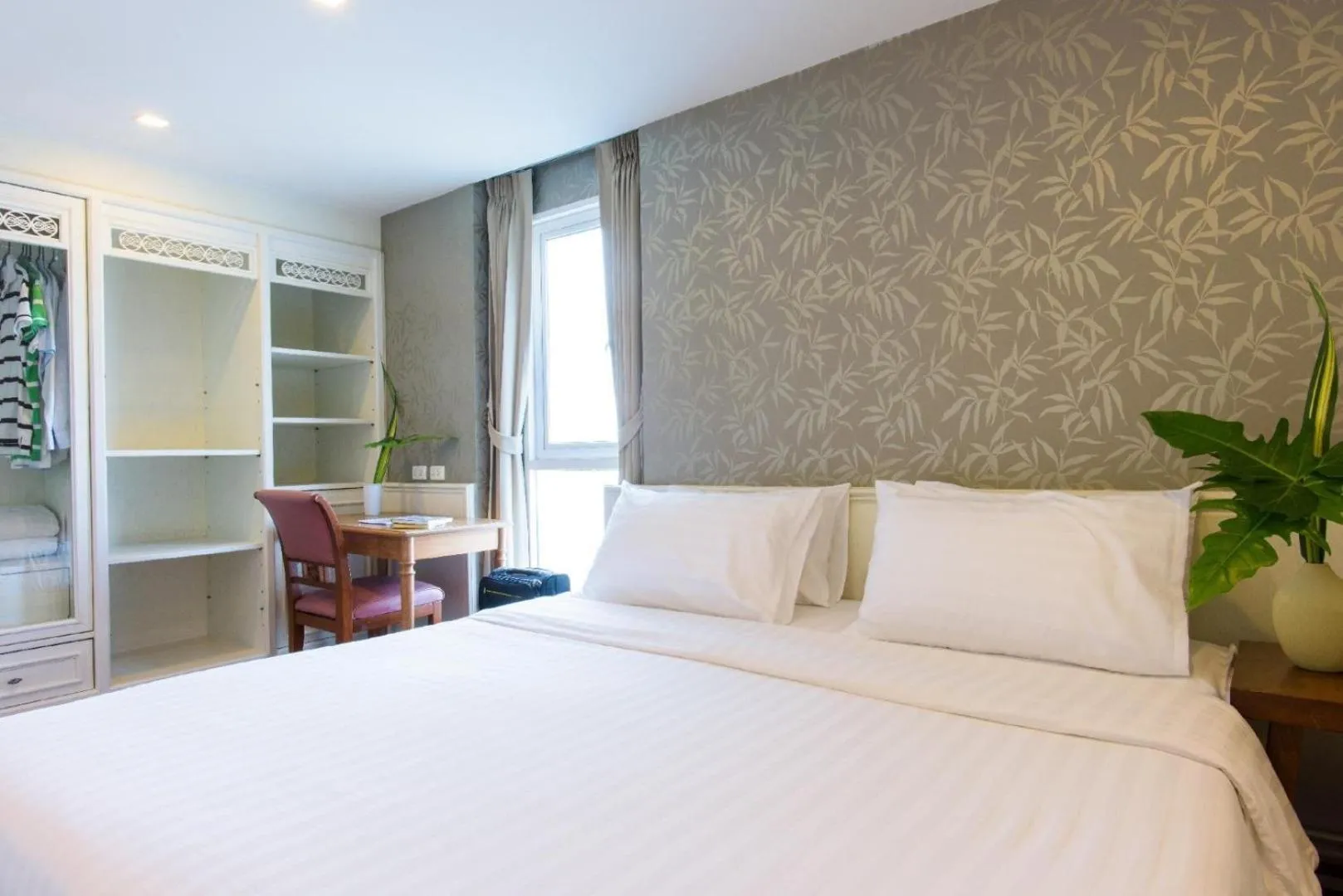 Bed in Sabai Sathorn Service Apartment