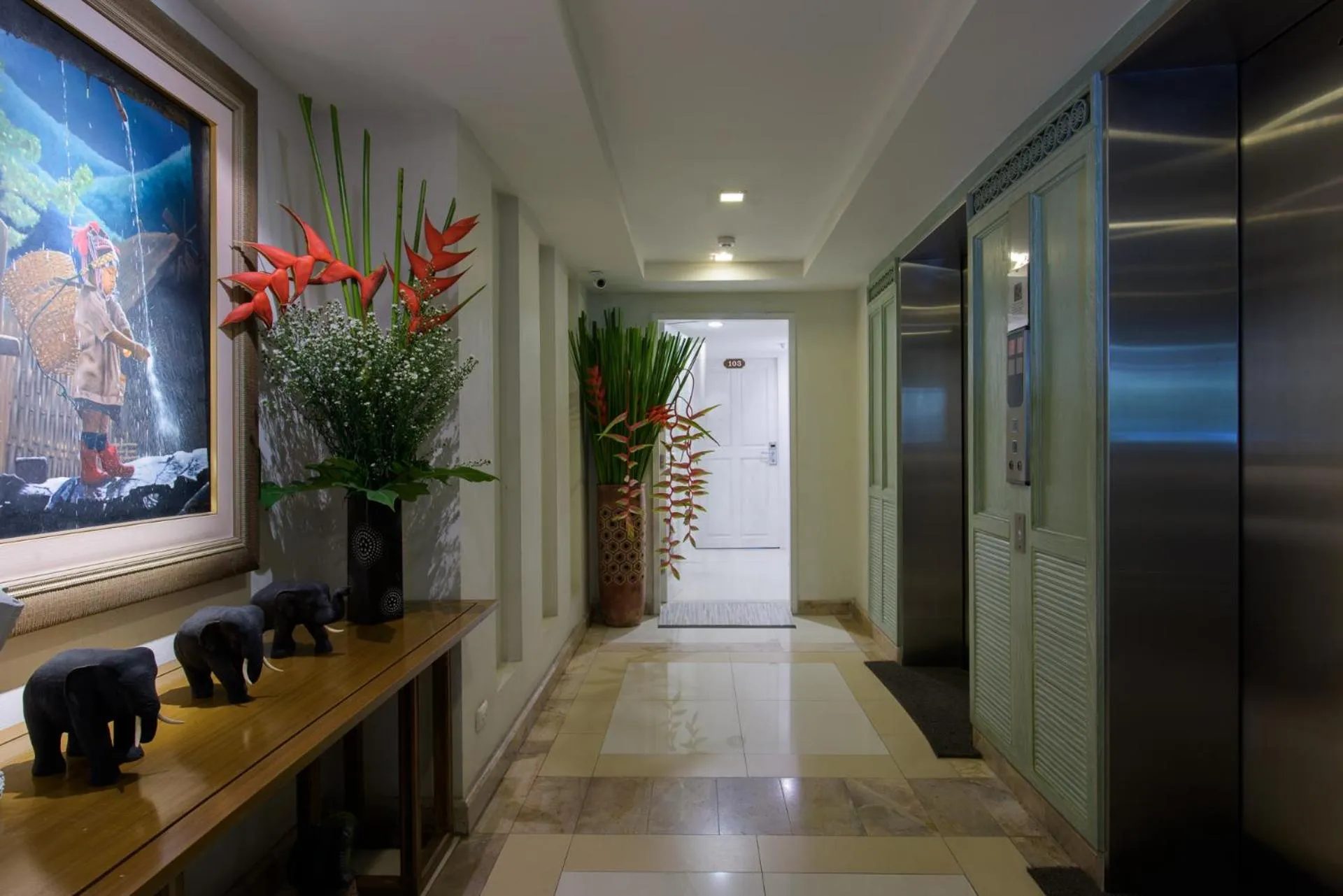 Property building in Sabai Sathorn Service Apartment