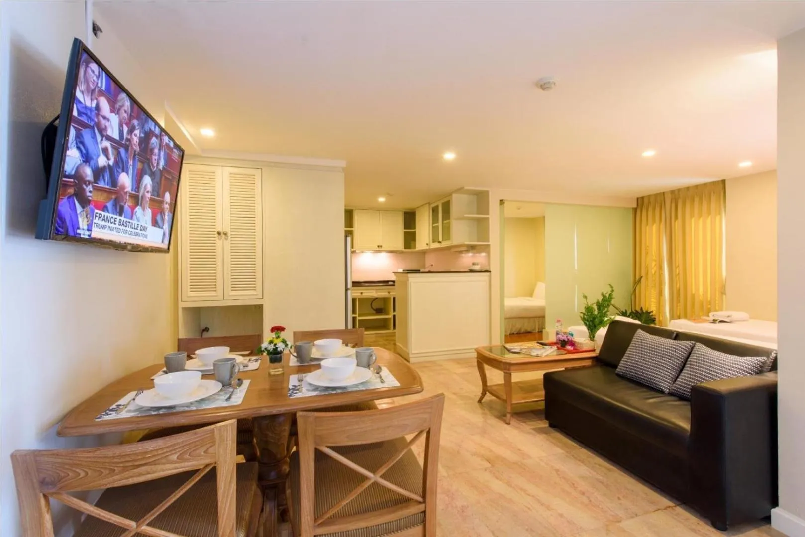 TV and multimedia in Sabai Sathorn Service Apartment