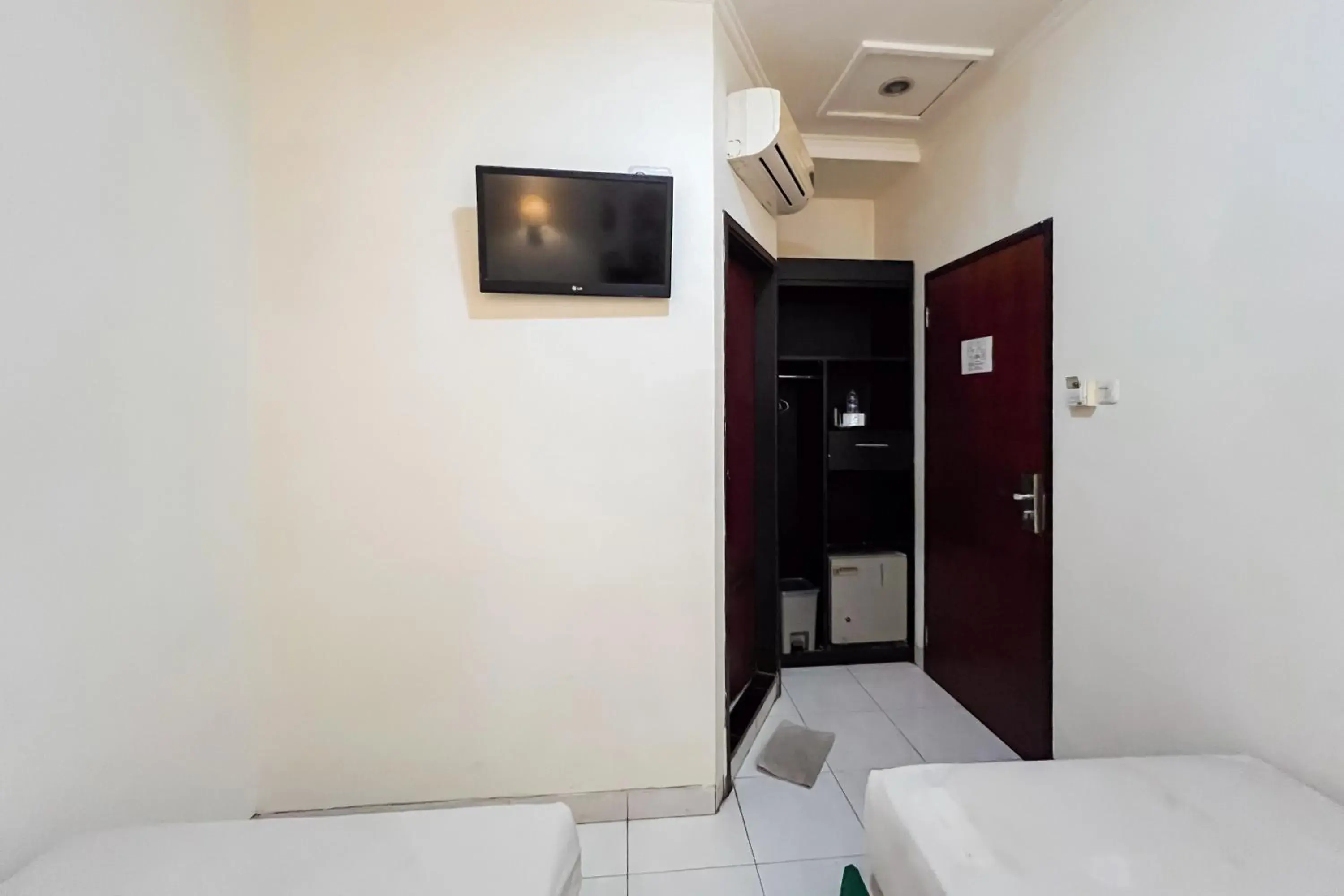 Other, Bed in Urbanview Hotel Yasmin Makassar by RedDoorz Other, Bed in Urbanview Hotel Yasmin Makassar by RedDoorz