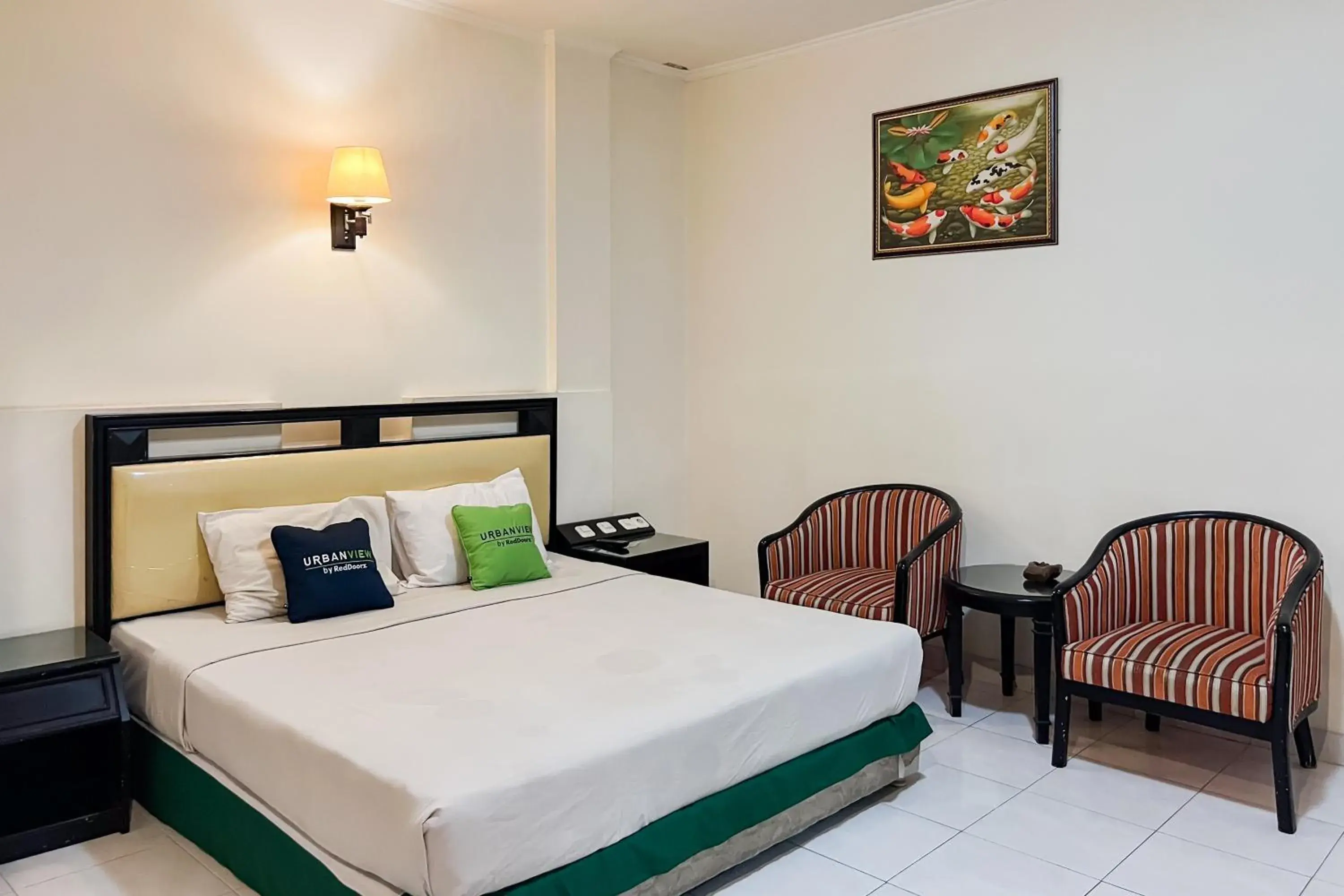 Bedroom, Bed in Urbanview Hotel Yasmin Makassar by RedDoorz Bedroom, Bed in Urbanview Hotel Yasmin Makassar by RedDoorz