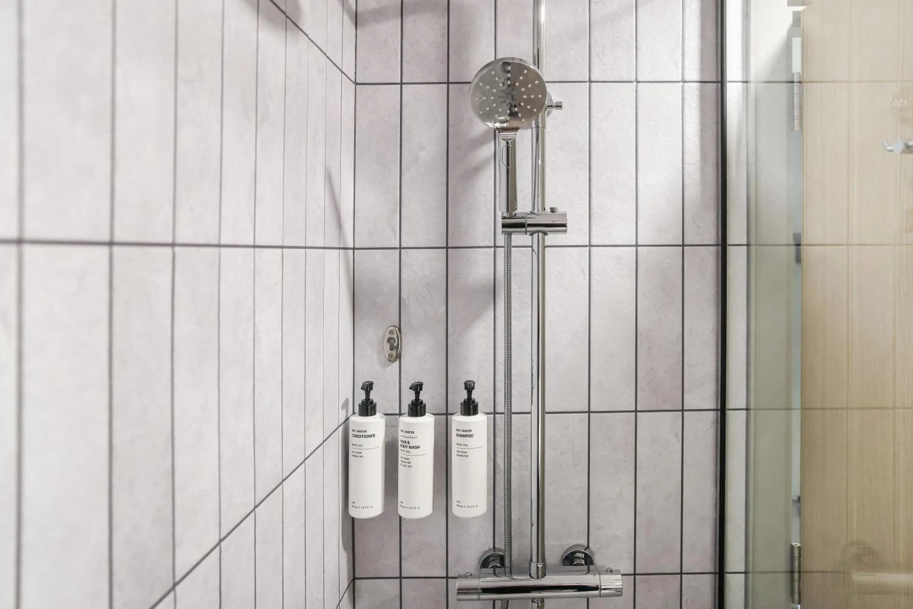 Shower in Premier Inn Abu Dhabi Capital Centre