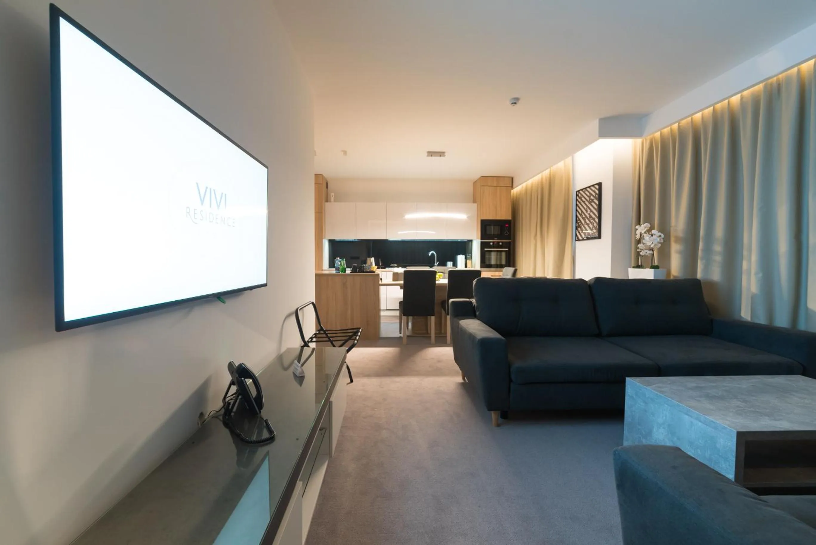 TV and multimedia in Apart-Hotel VIVI RESIDENCE & SPA